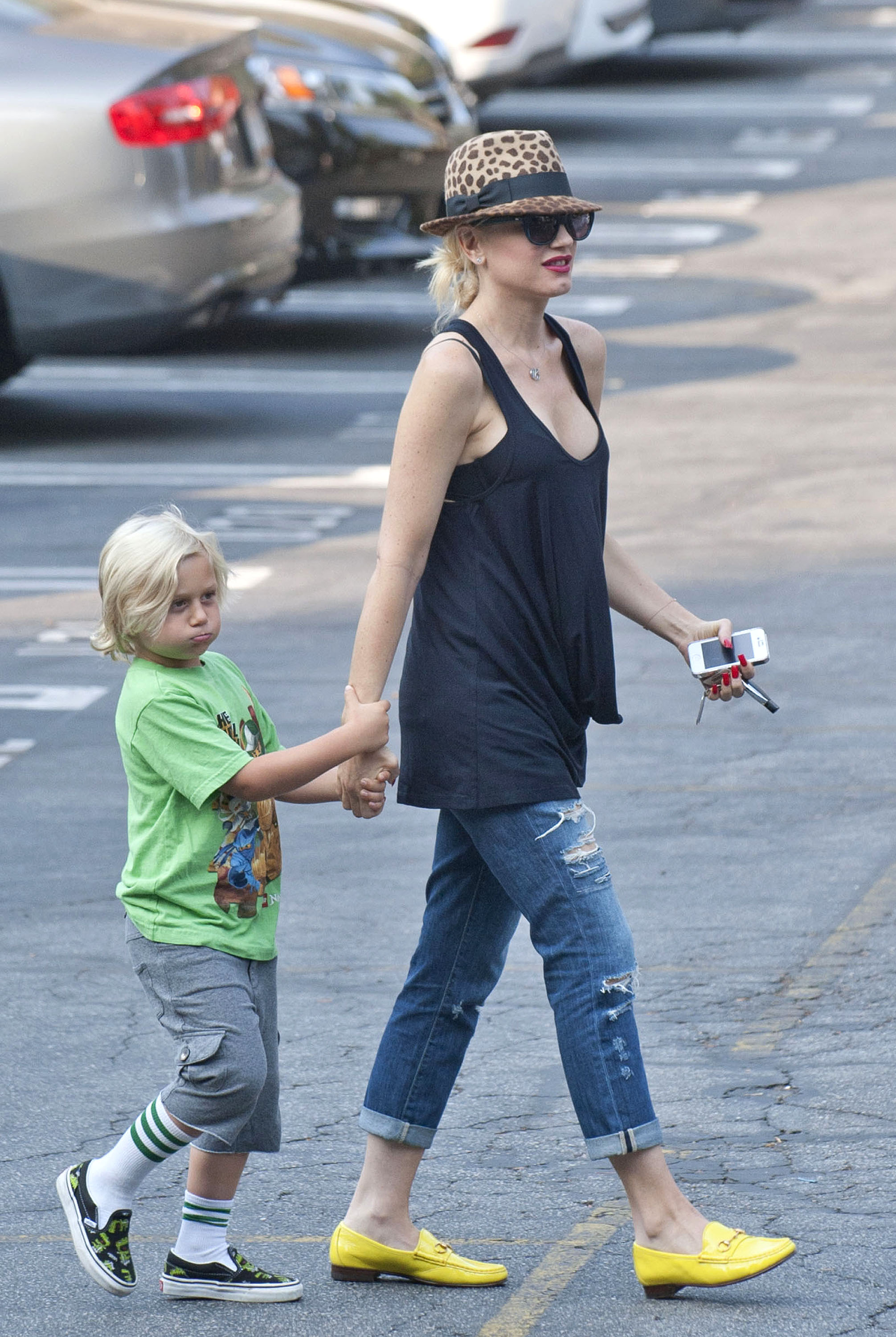 Gwen Stefani and Zuma Rossdale on September 11, 2013 in Los Angeles, California | Source: Getty Images
