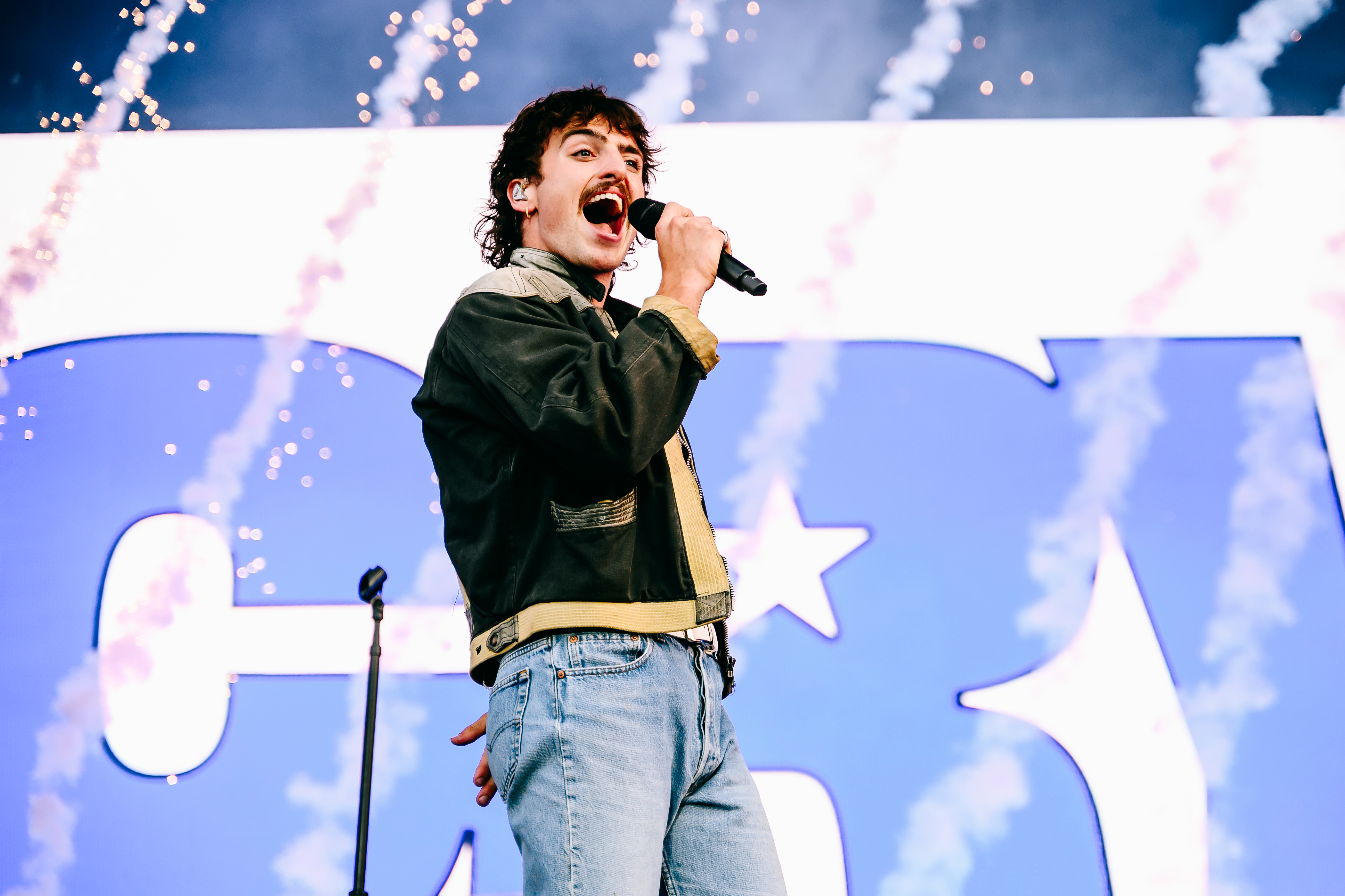 Benson Boone performs at the 2025 Governors Ball at Flushing Meadows Corona Park on June 06, 2025 in New York City.