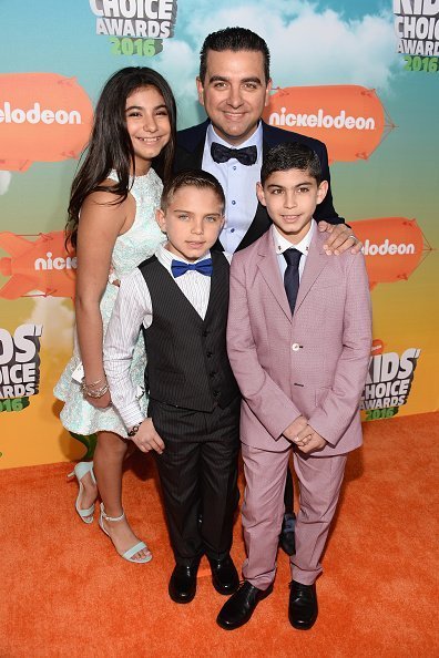 (L-R) Sofia Valastro, Marco Valastro, Buddy Valastro, and Buddy Valastro Jr. attend Nickelodeon's 2016 Kids' Choice Awards at The Forum on March 12, 2016, in Inglewood, California. | Source: Getty Images.