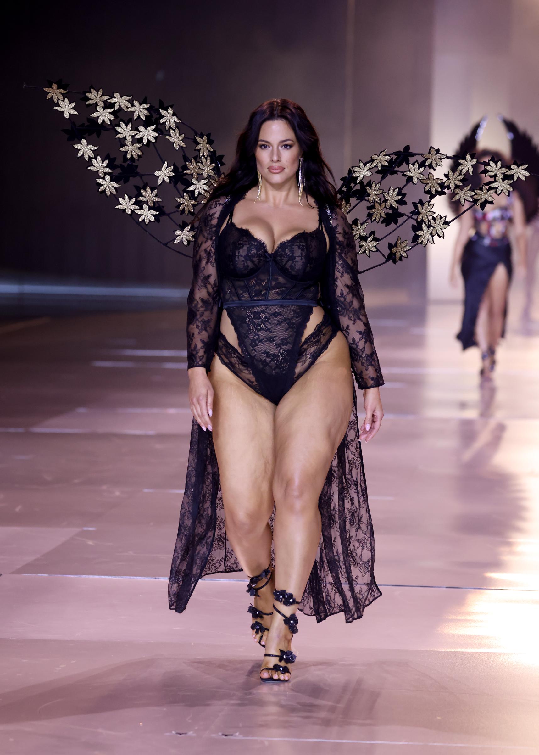 Ashley Graham on the runway of "The Victoria's Secret Show" on October 15, 2024 | Source: Getty Images