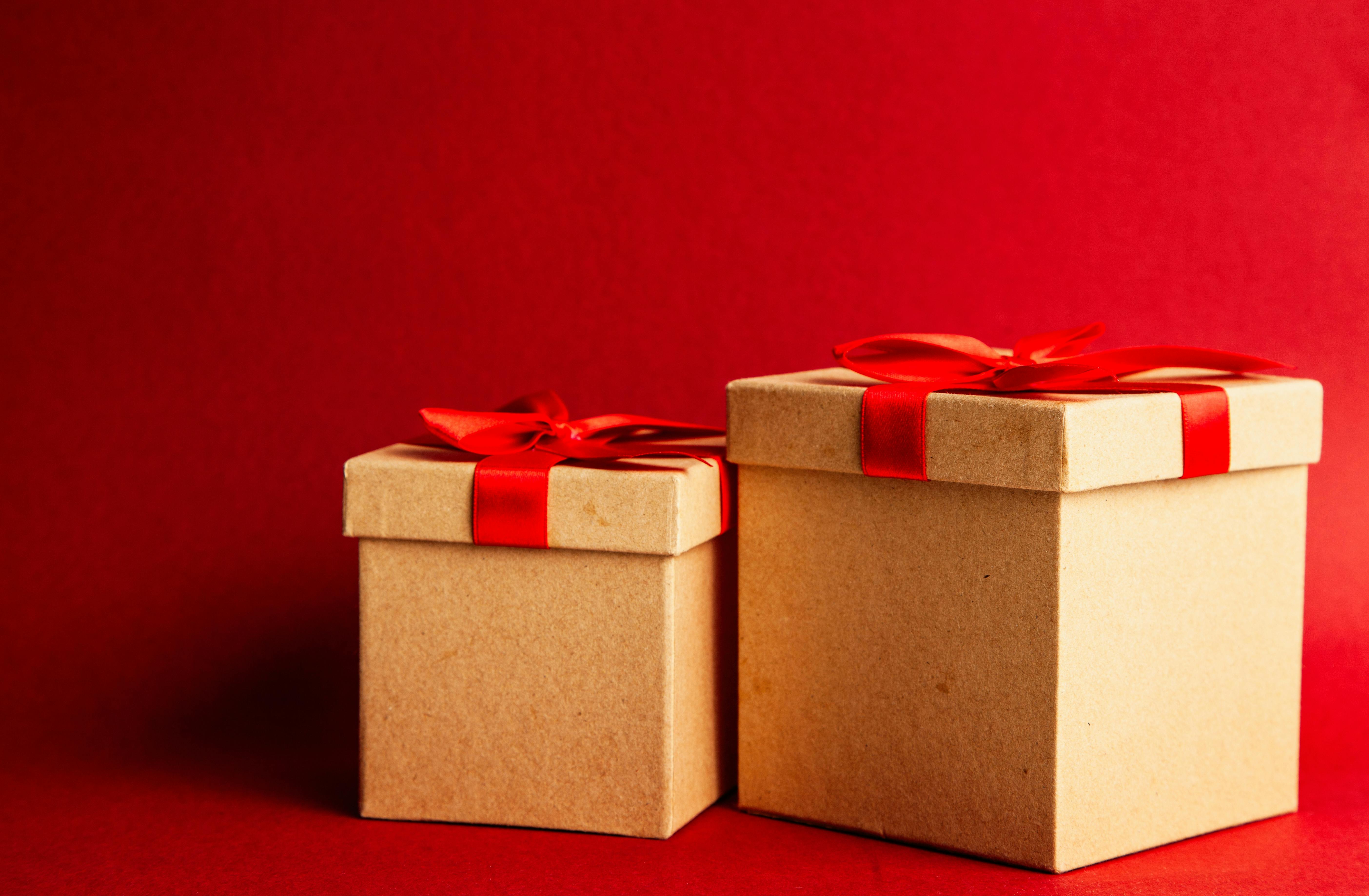 Gift boxes | Source: Pexels