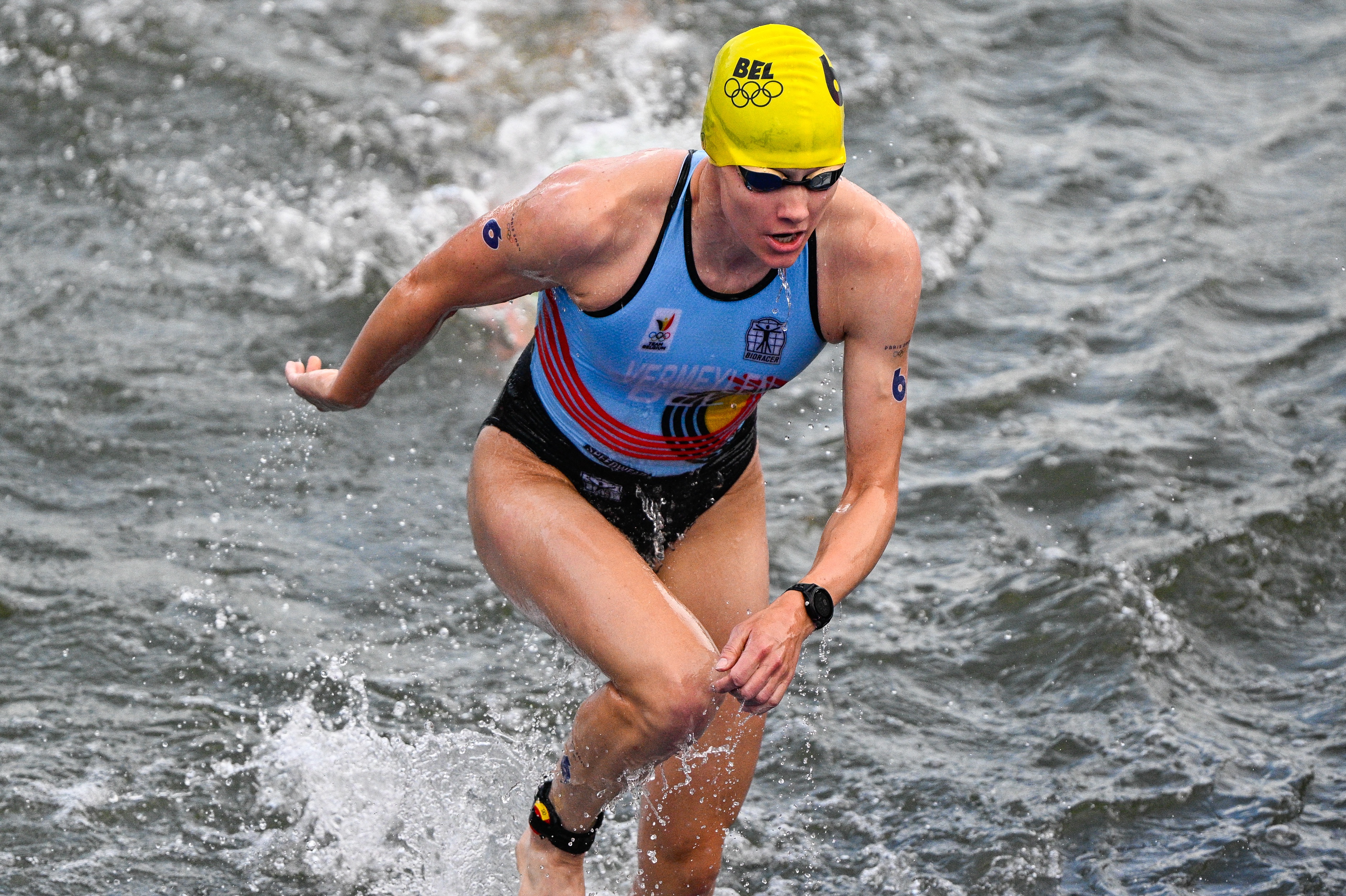 Jolien Vermeylen competes in the women's individual triathlon at the 2024 Paris Olympics on July 31, 2024 | Source: Getty Images