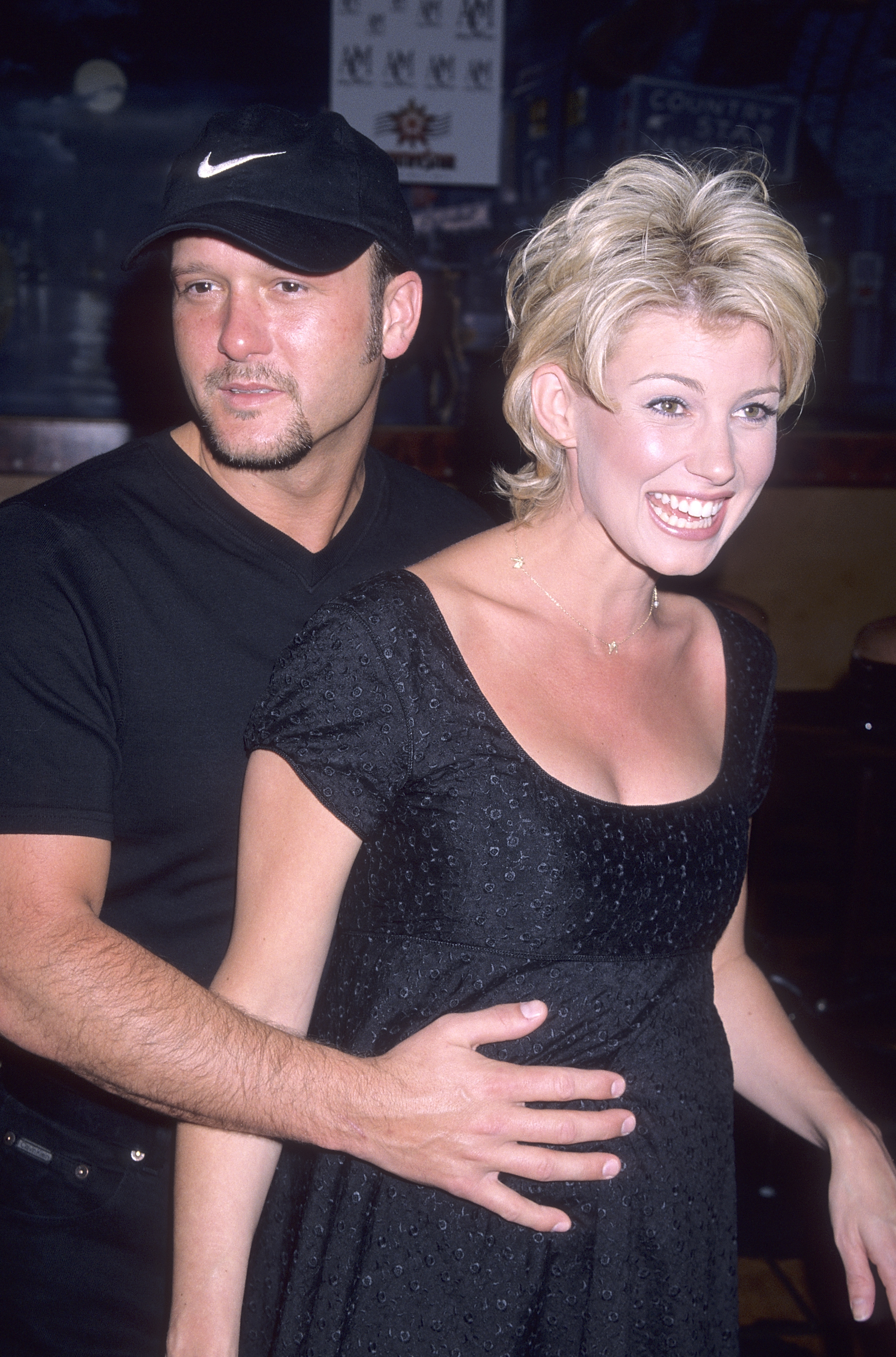 Tim McGraw and Faith Hill  in California in 1998 | Source: Getty images