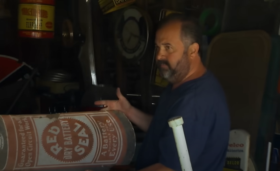 Frank Fritz on "American Pickers" Season 18, Episode 1 posted on October 6, 2018 | Source: Youtube/HISTORY