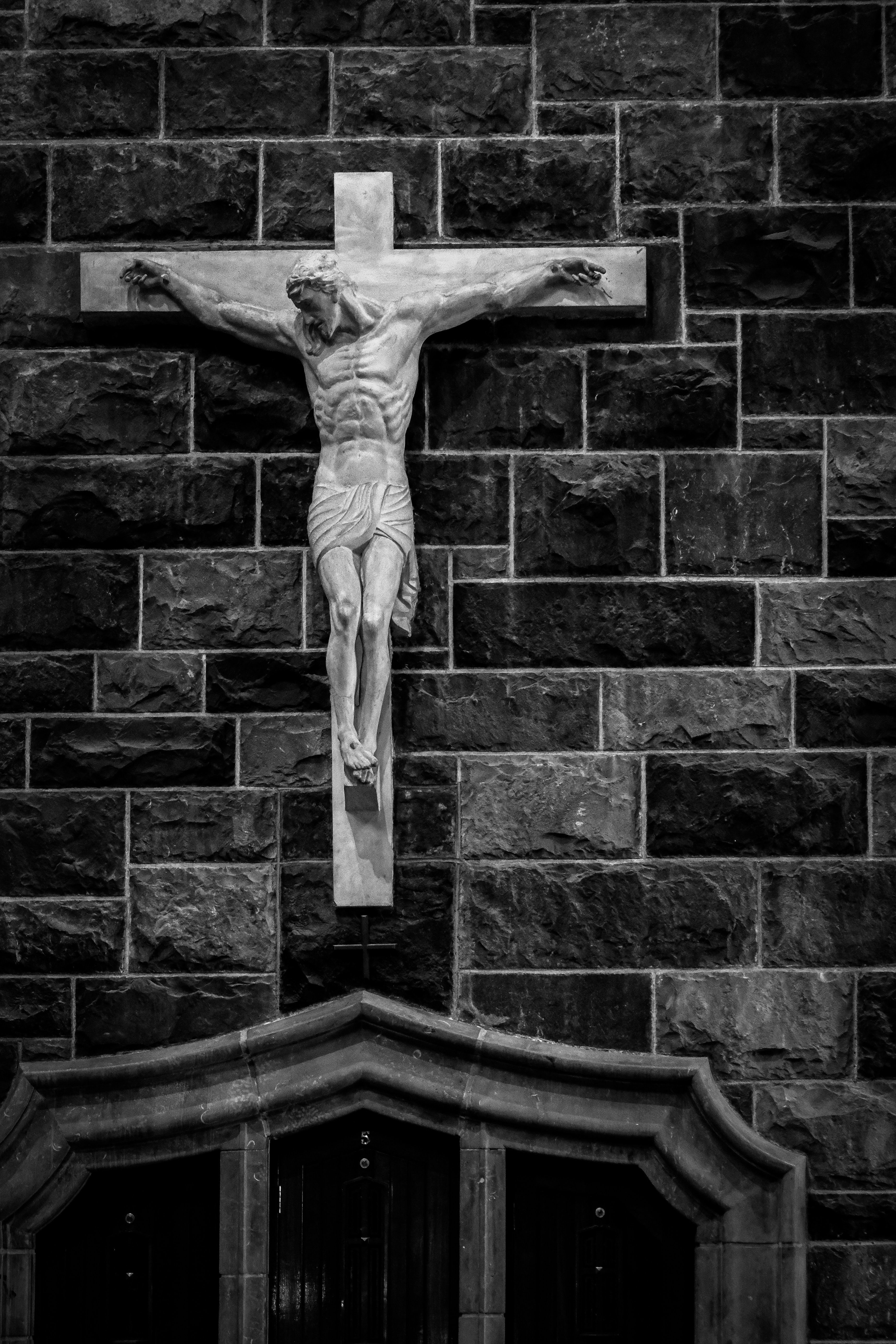 A holy cross. | Source: Unsplash