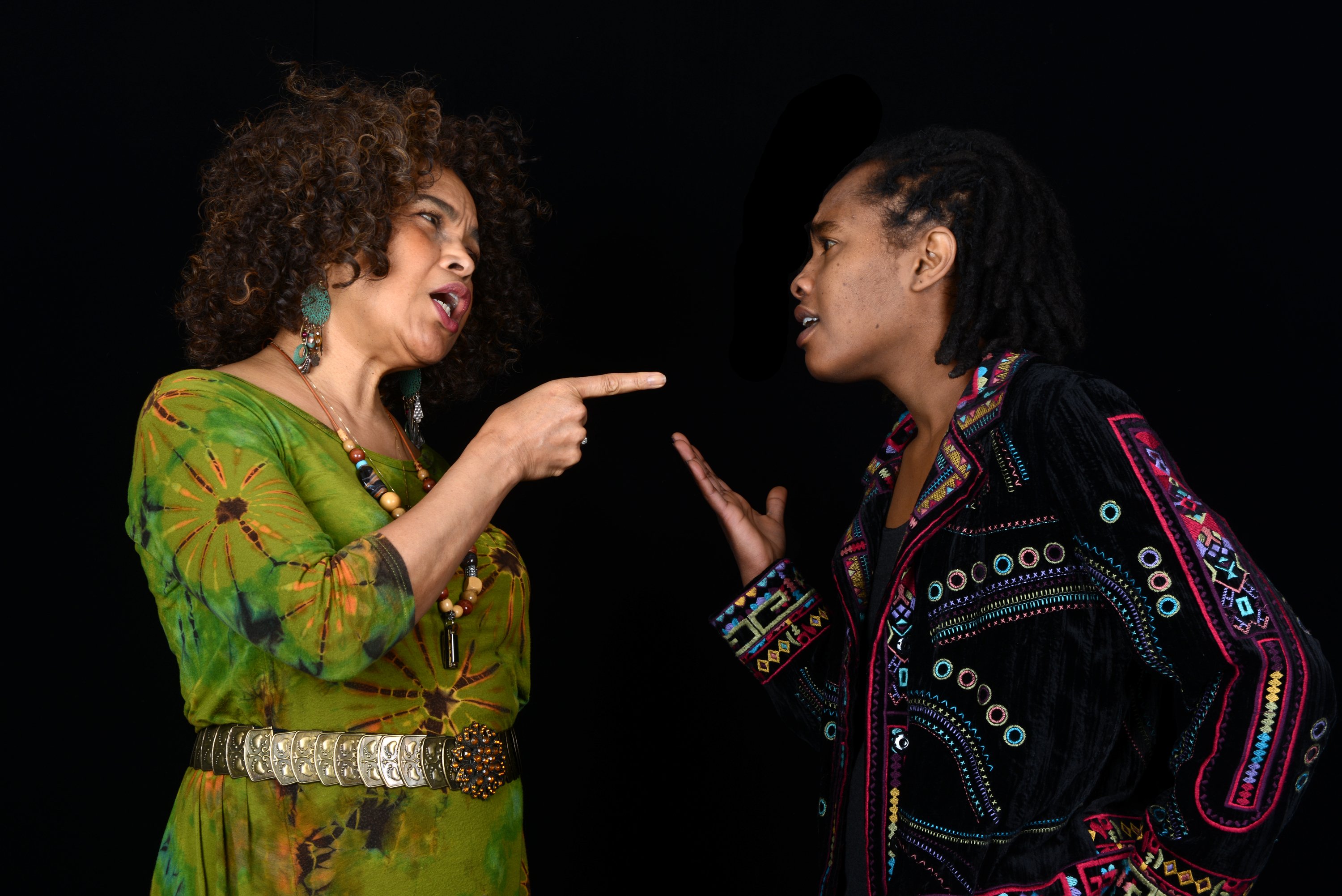 Dos mujeres discutiendo. | Foto: Shutterstock