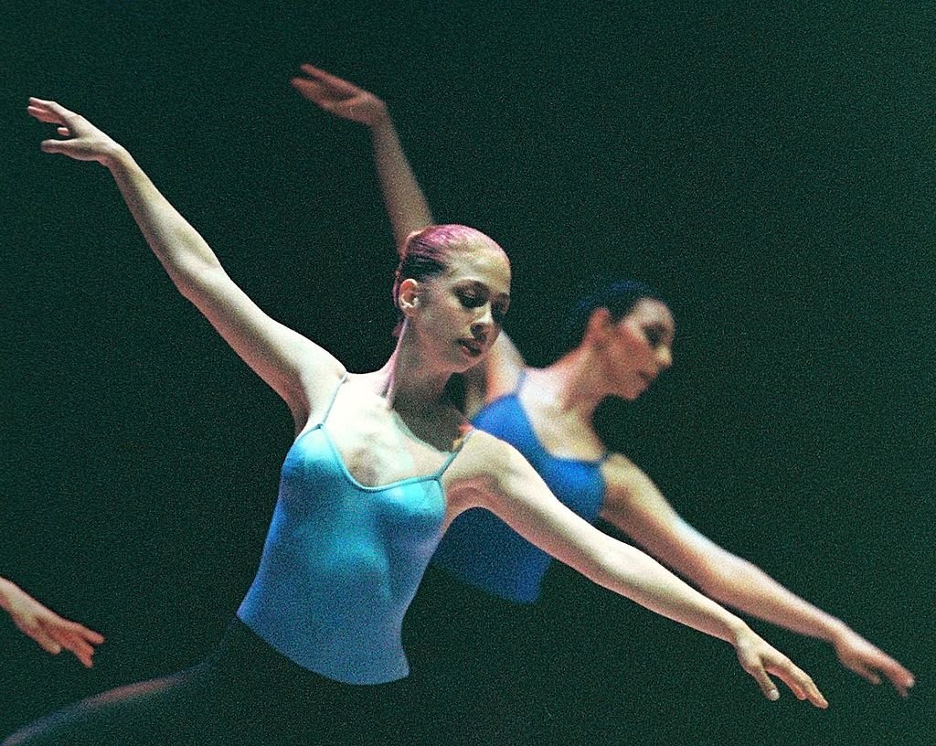 A ballet dancer on stage. | Source: Shutterstock