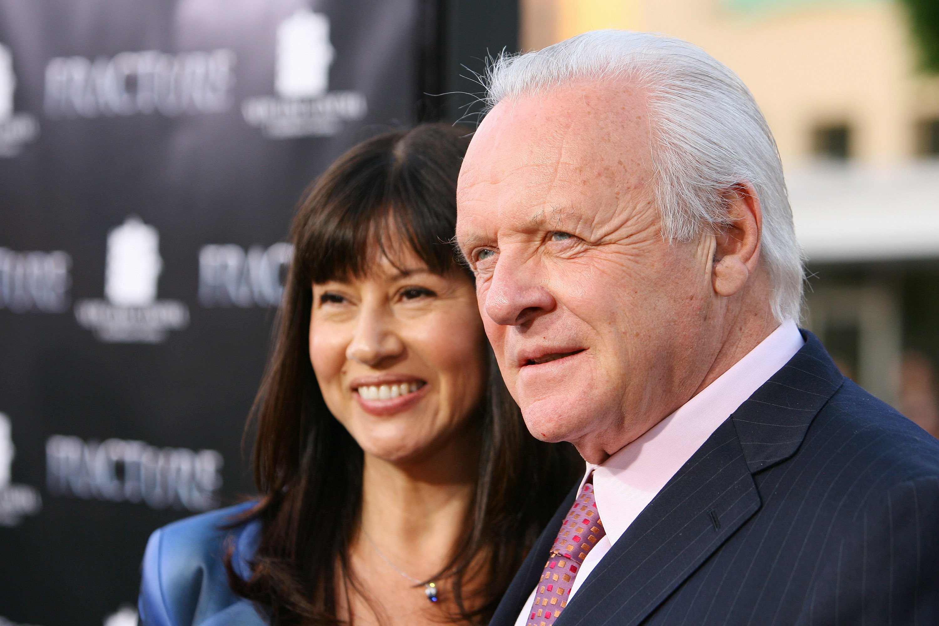 Stella Arroyave and Anthony Hopkins attend the premiere of "Fracture" on April 11, 2007, in Westwood, California. | Source: Getty Images