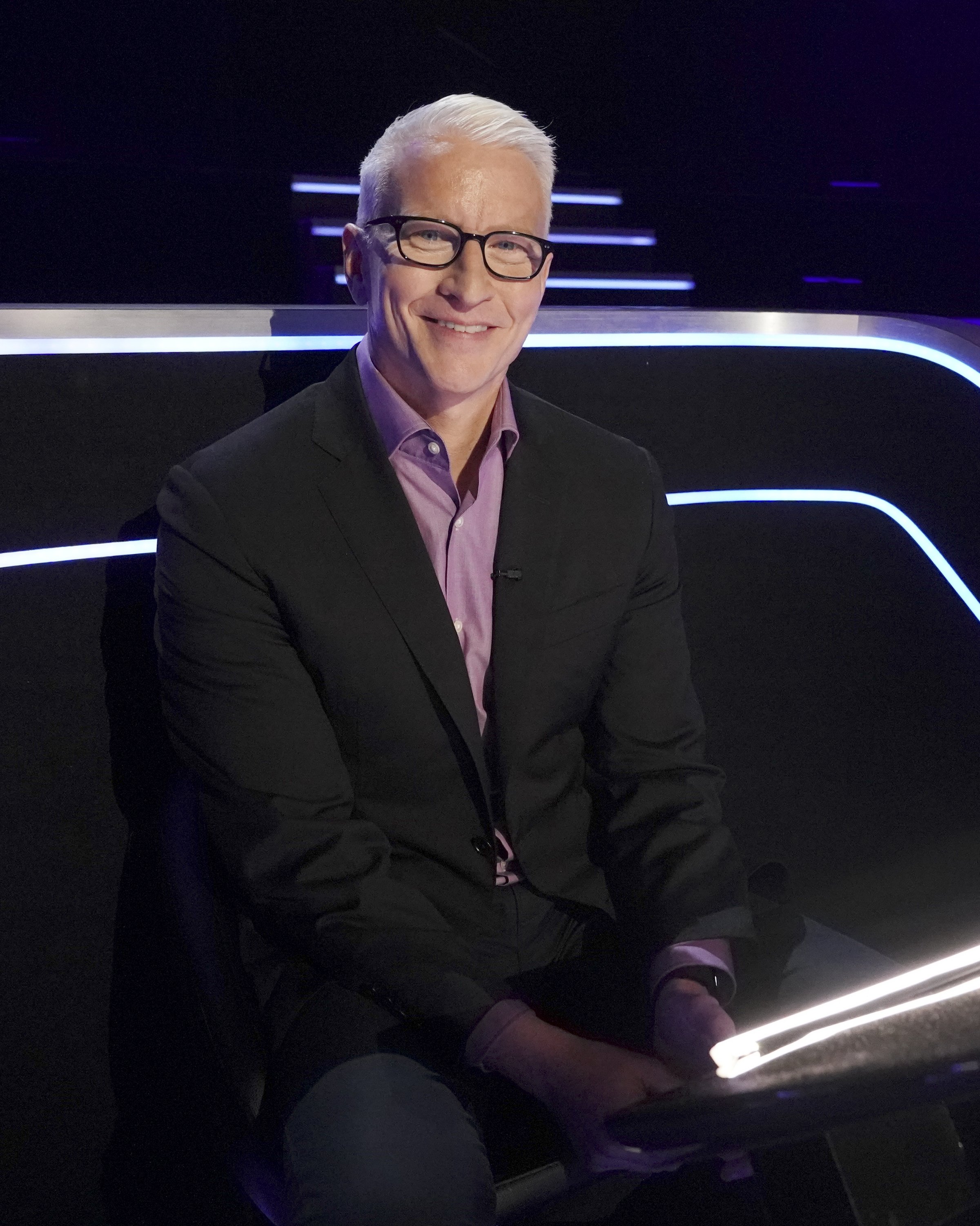 Anderson Cooper on "Who Wants To Be A Millionaire" on March 14, 2020. | Source: Getty Images.