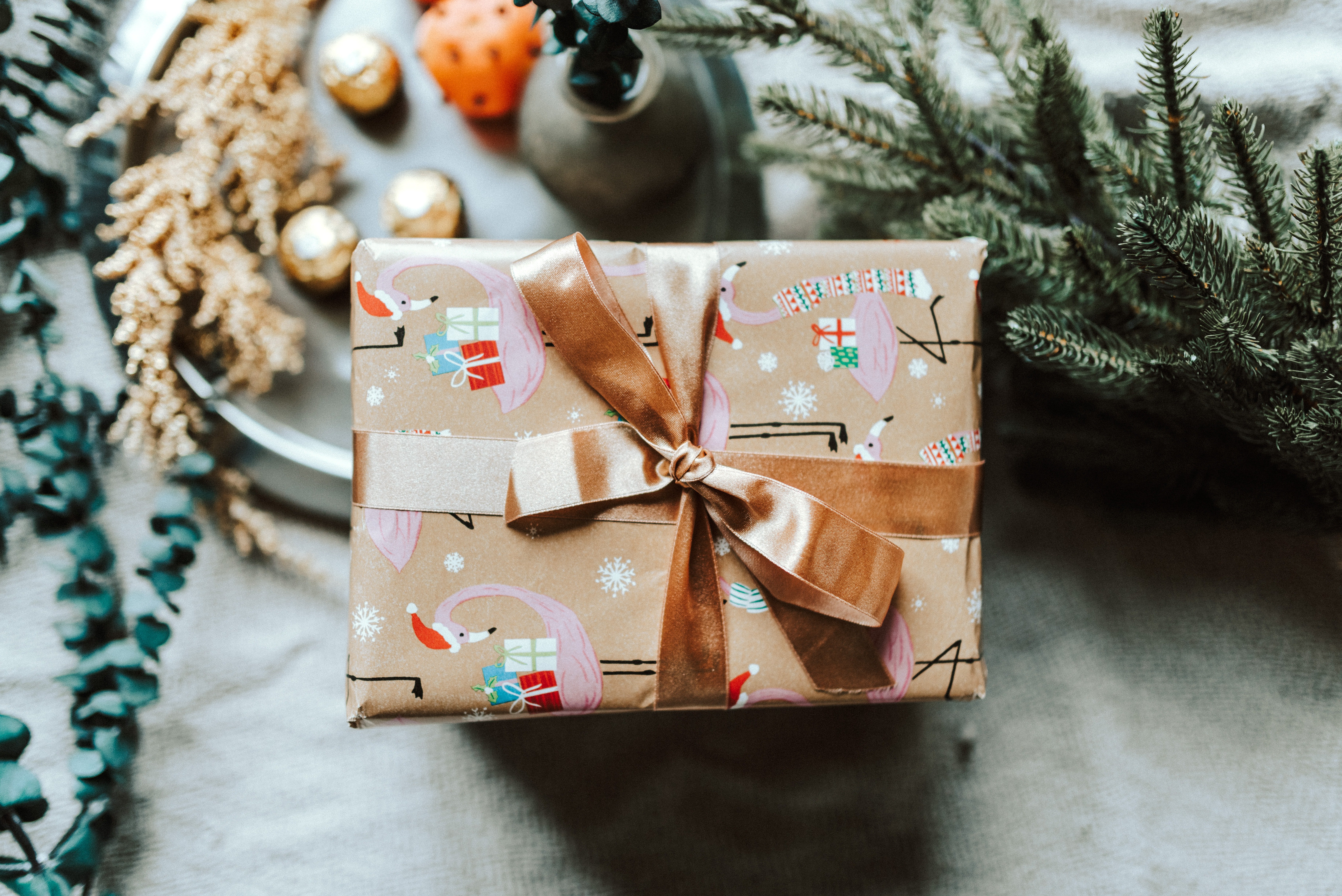 Both Agnes and Jim frowned when they opened each other's presents | Photo: Unsplash
