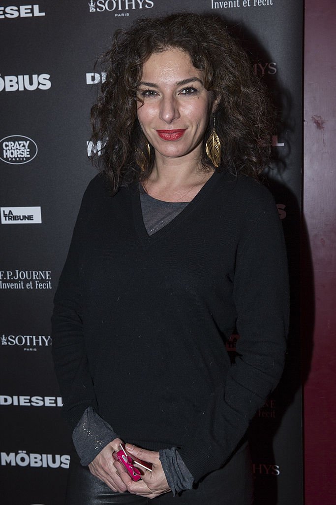 Anne Depetrini assiste à une after party après la première du film Mobius, dans le cadre de "Avenue des Champs Elysées, Avenue du Cinema Festival" au Crazy Horse le 12 février 2013 à Paris, France. | Photo : Getty Images