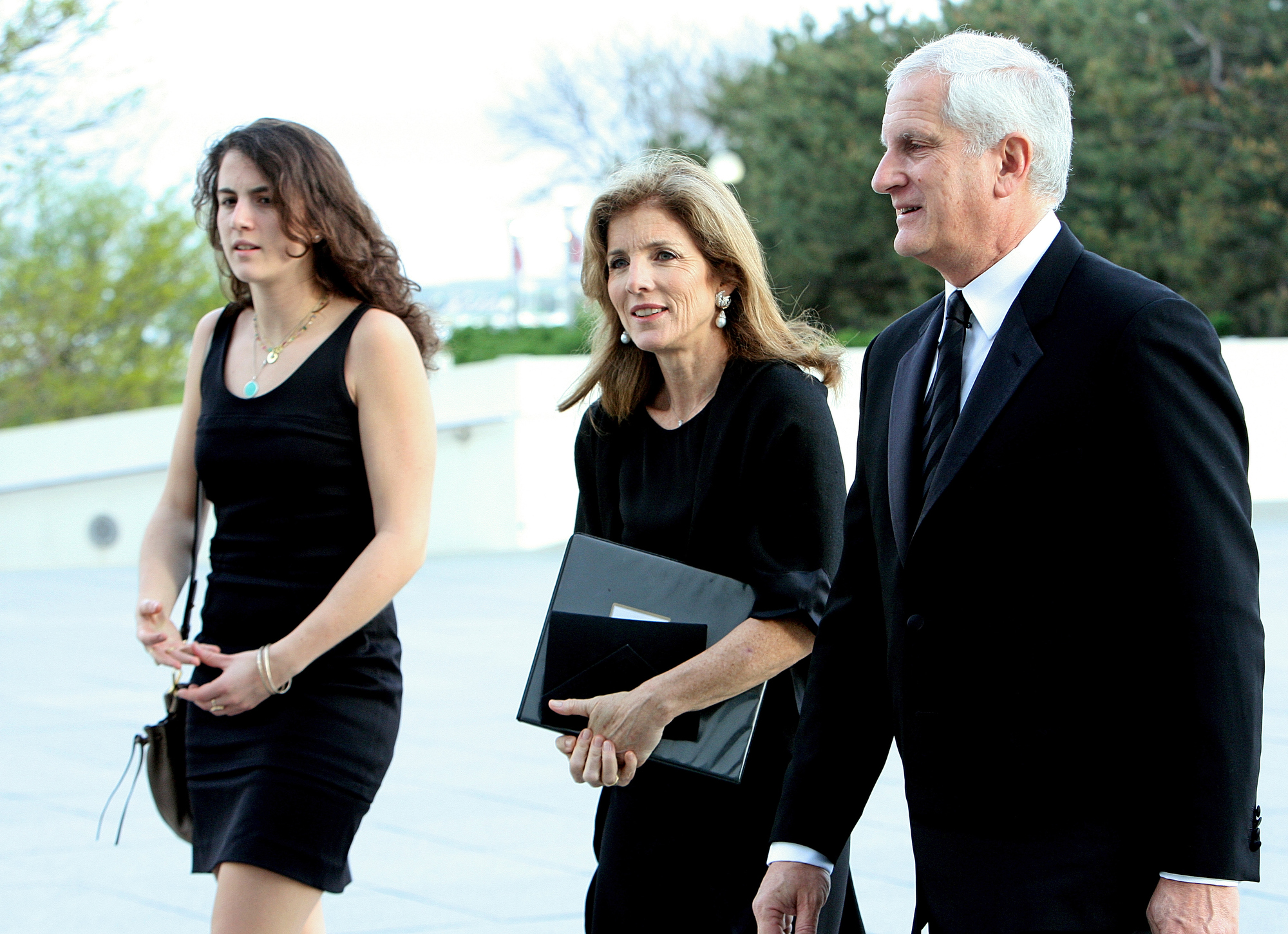 Tatiana Schlossberg, Caroline Kennedy, and Edwin Schlossberg arrive at the Kennedy Library Foundation's 23rd Annual May Dinner on May 22, 2011 | Source: Getty Images