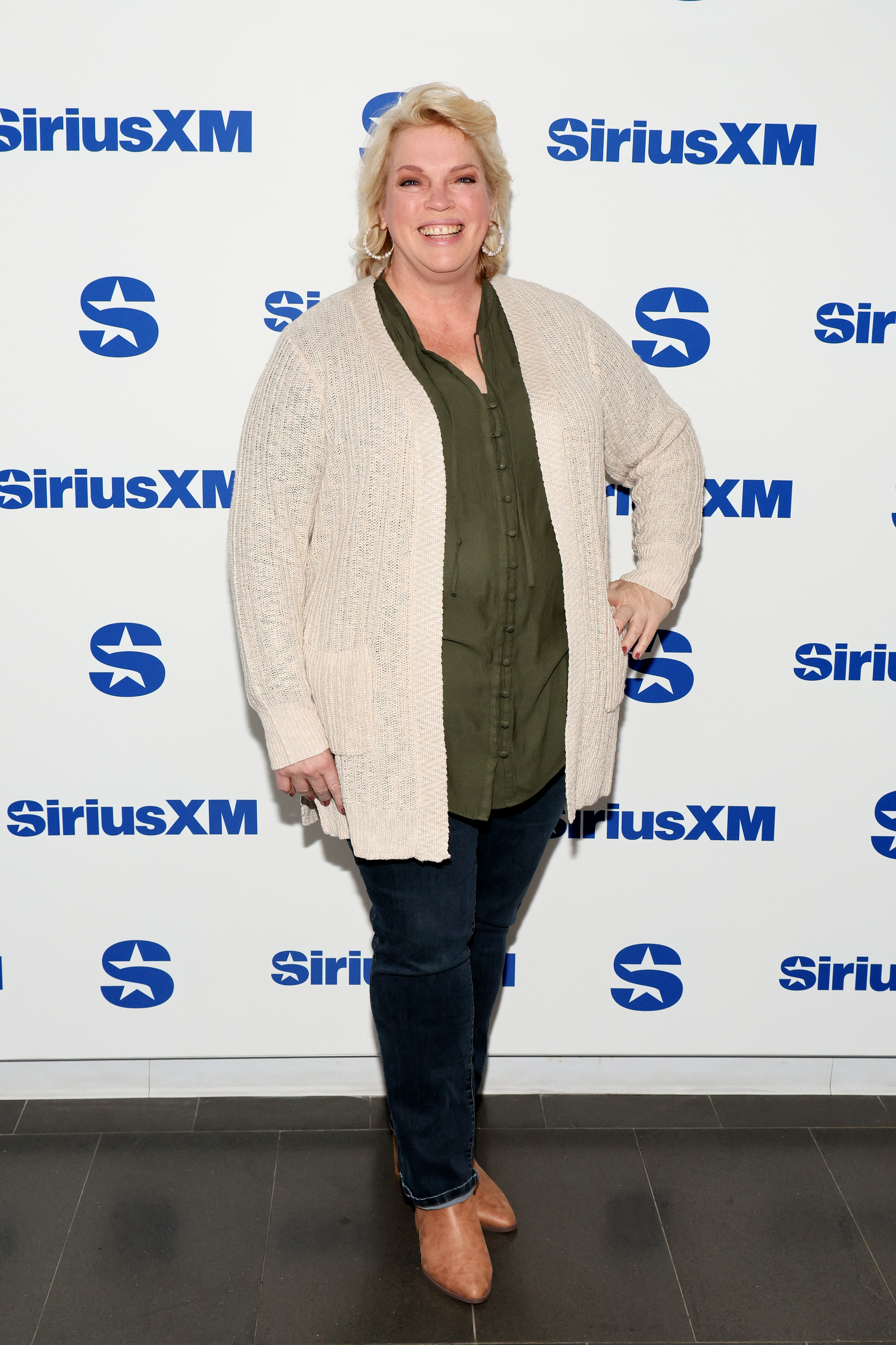 Janelle Brown drops by SiriusXM Studios on November 21, 2023, in New York City. | Source: Getty Images