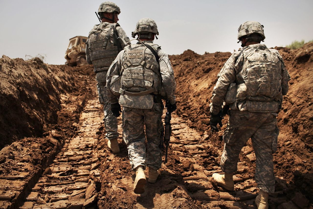 U.S. soldiers on duty on July 19, 2011 in Iskandariya, Babil Province Iraq. | Source: Getty Images