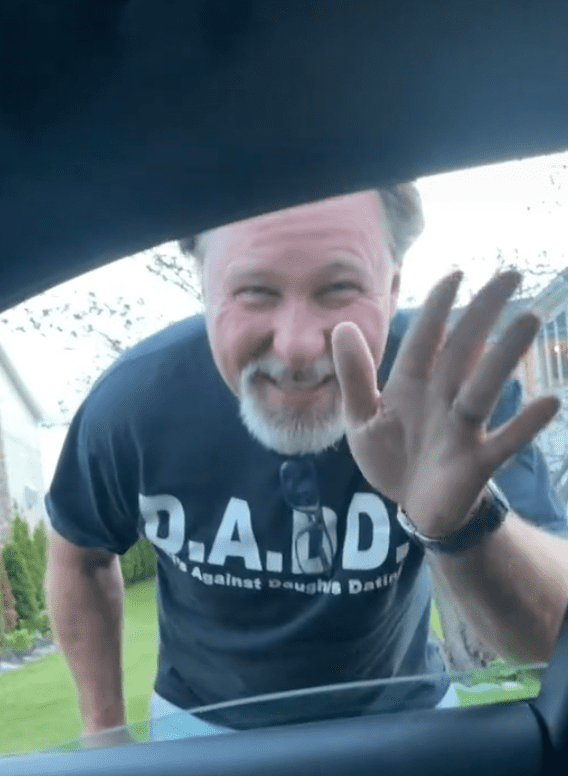 Steve Adams.  |  Kaynak: tiktok.com/@cassiadams