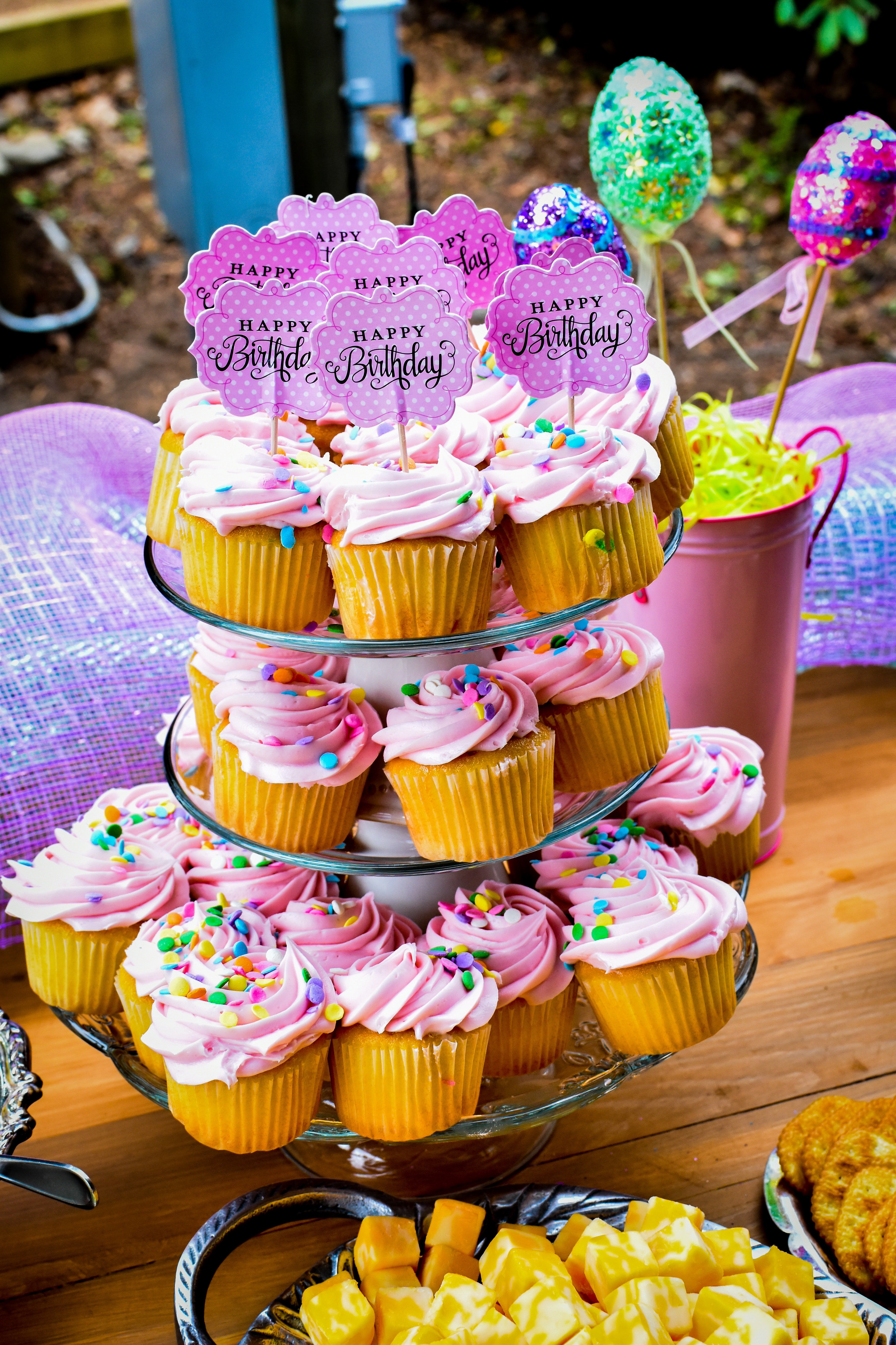Michael brought Megan a special gift on her birthday. | Source: Unsplash