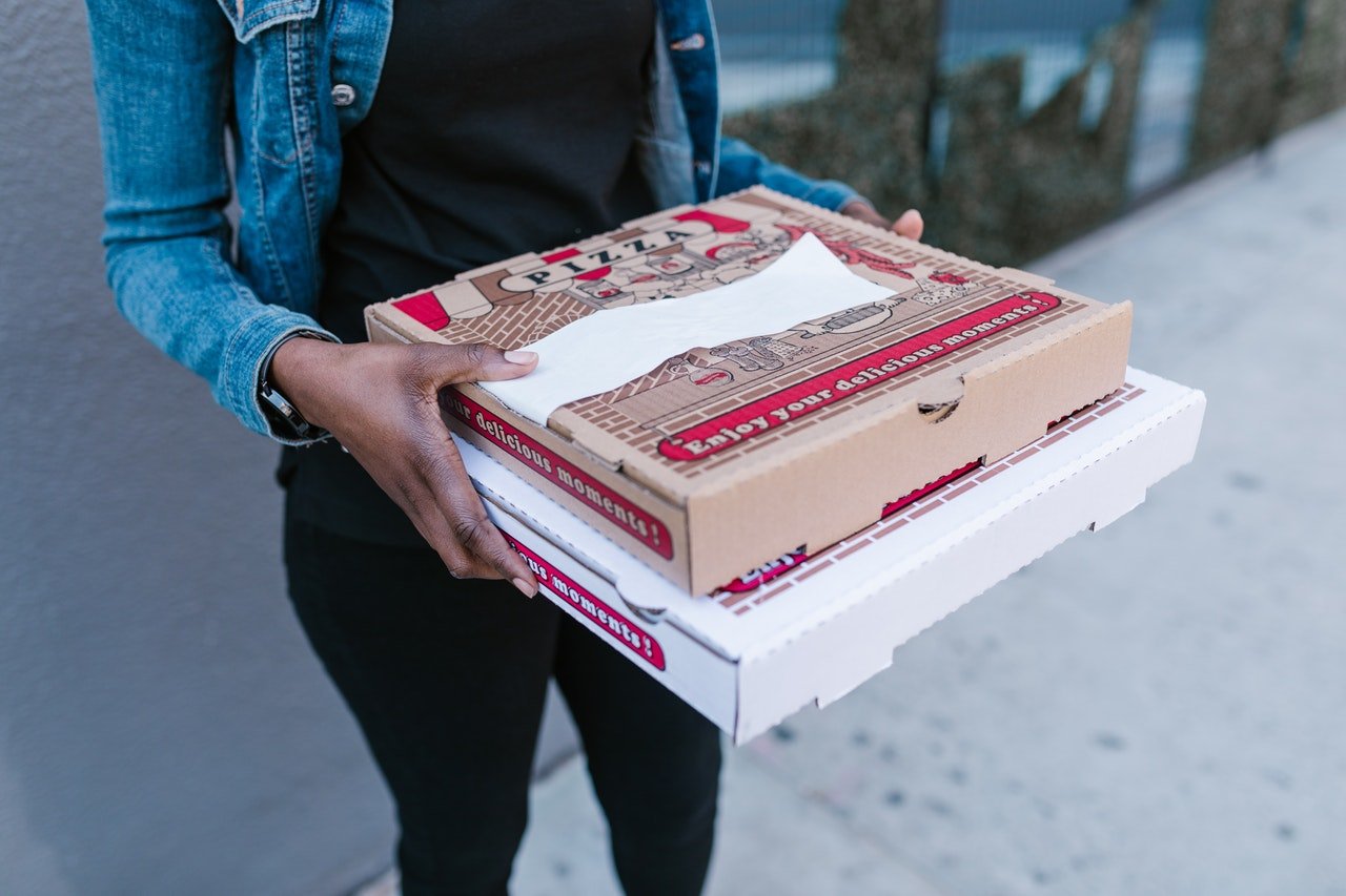 Another user shared her experience of ordering pizza on New Year's Eve | Source: Unsplash