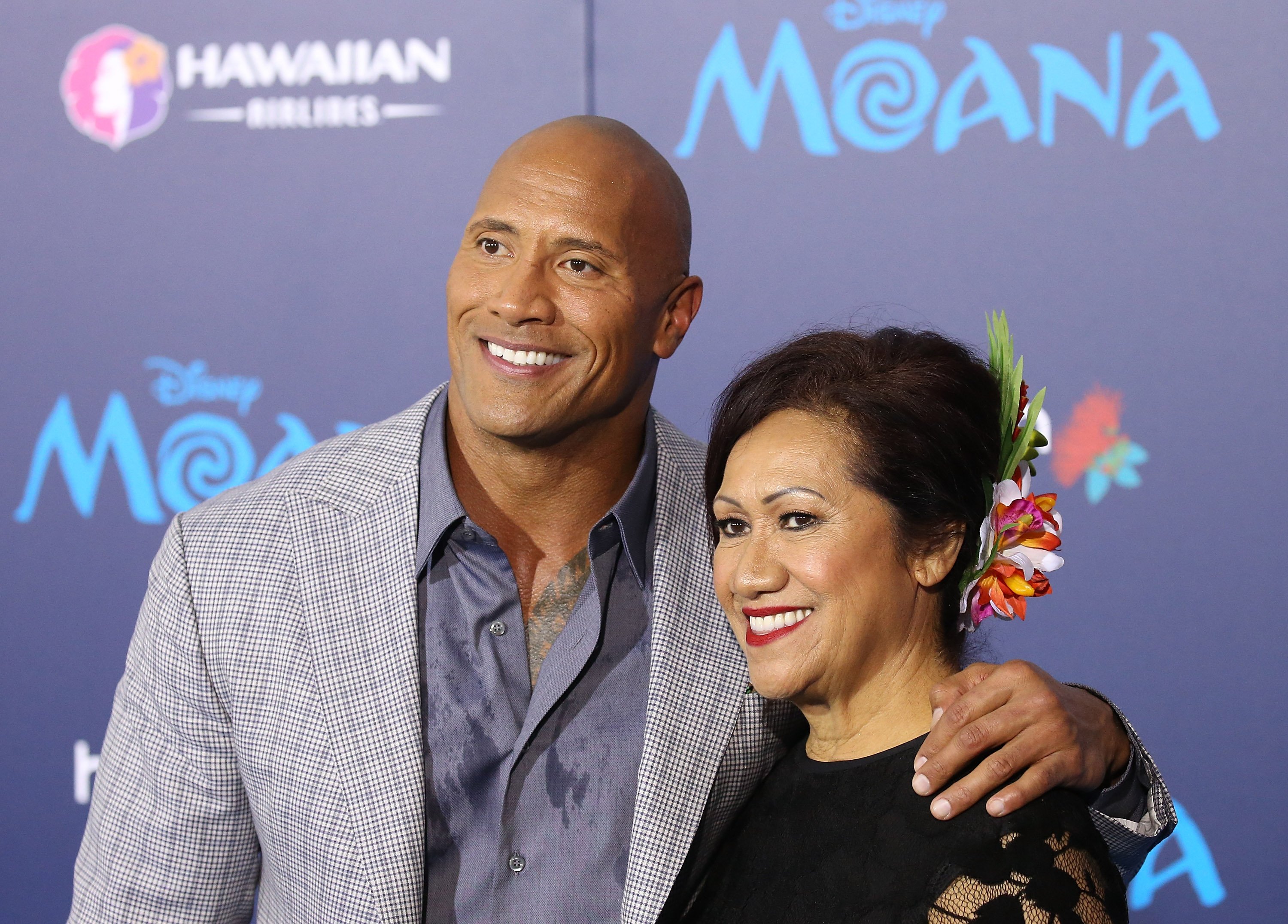 Dwayne Johnson and his mom, Ata Johnson, attend the "Moana" premiere the El Capitan Theatre on November 14, 2016 in Hollywood, California.| Source: Getty Images