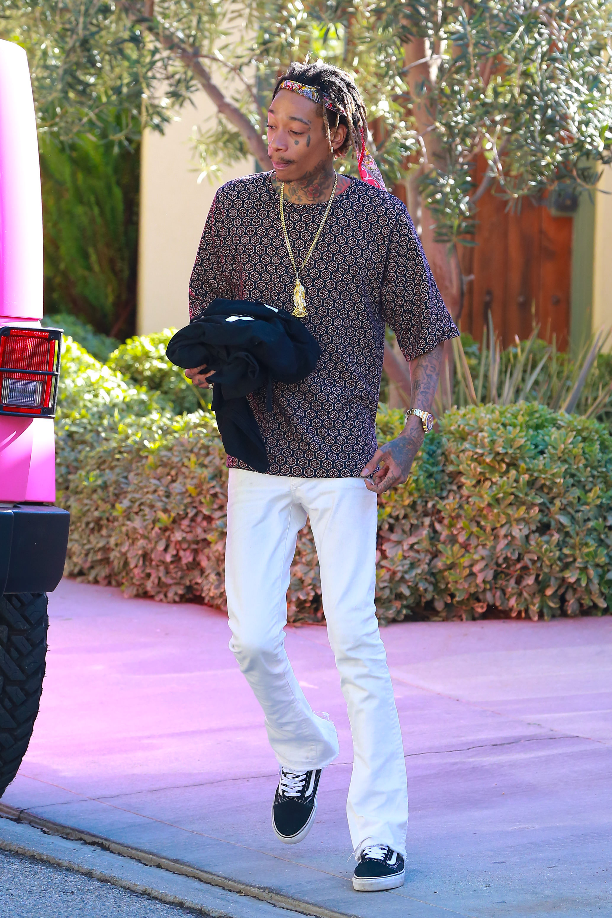 Wiz Khalifa seen wearing Vans on December 16, 2015, in Los Angeles, California. | Source: Getty Images
