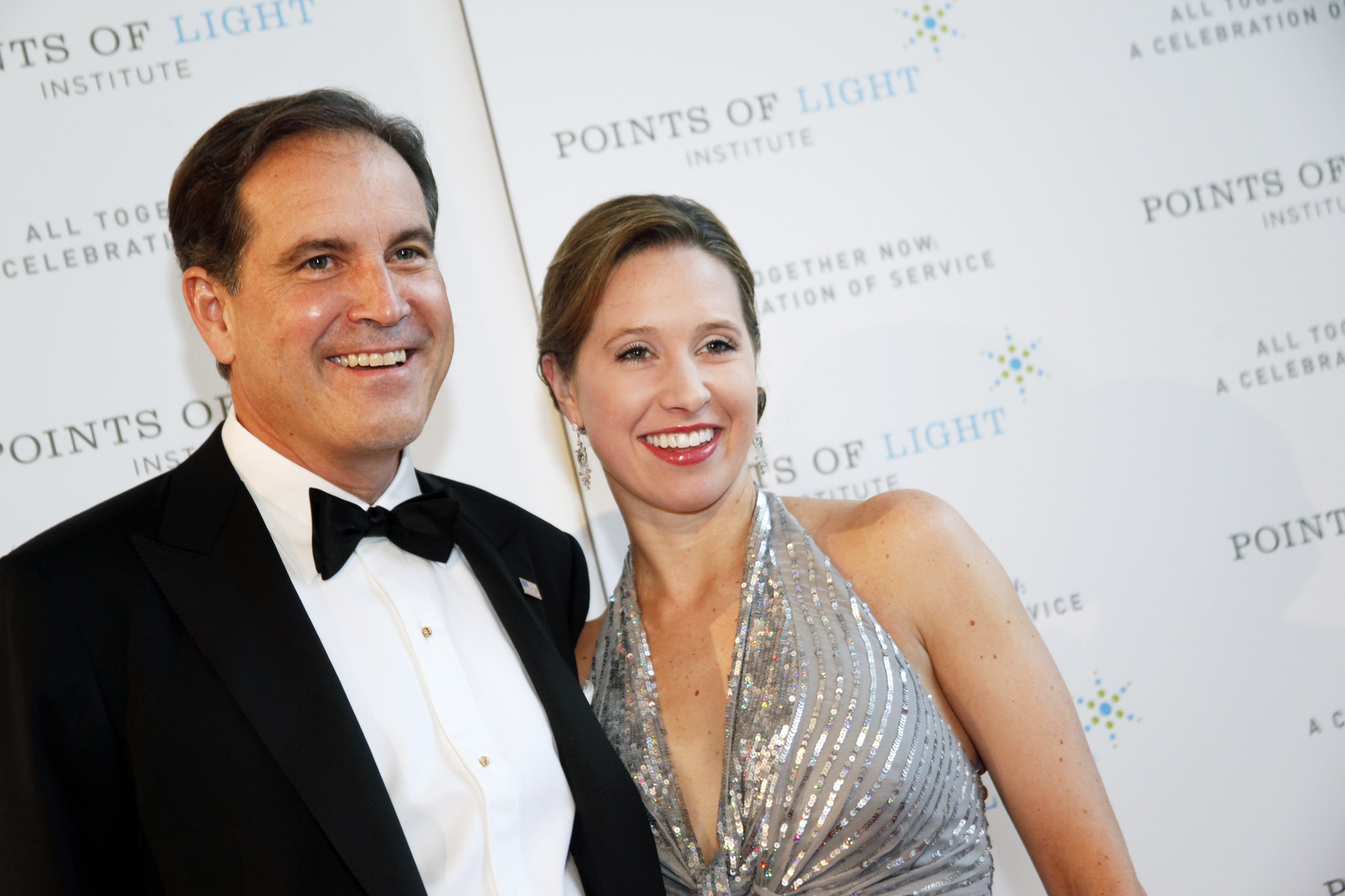 Courtney Richards and Jim Nantz during the Points of Light Institute "All Together Now-A Celebration of Service" to honor George H.W. Bush, March 21, 2011. | Source: Getty Images