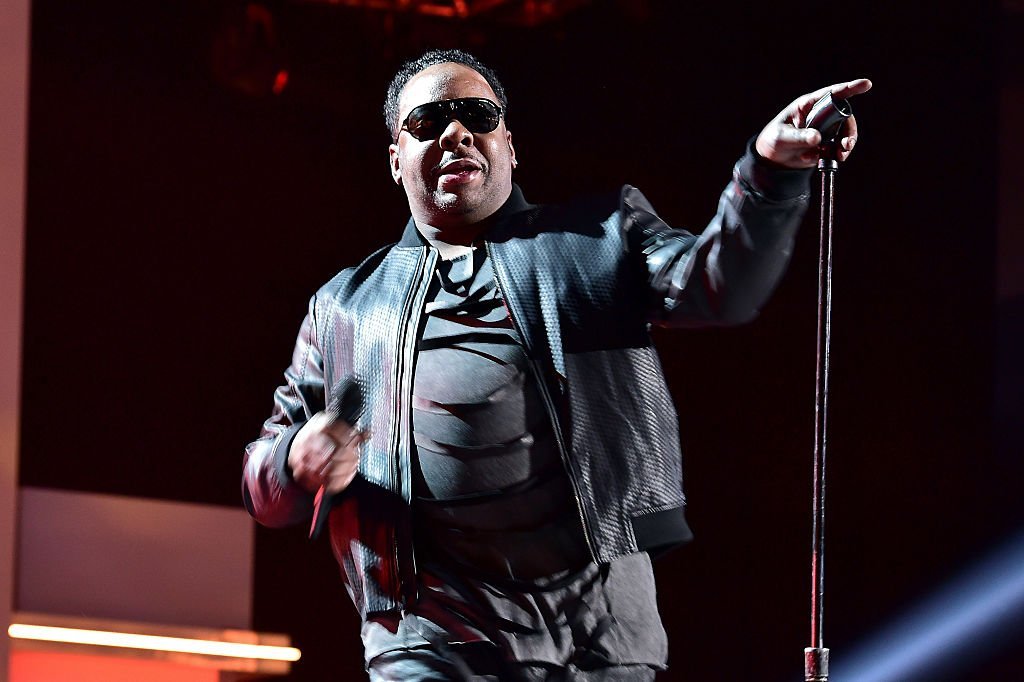 A heavy Bobby Brown performing  during the 2015 Soul Train Music Awards at the Orleans Arena on November 6, 2015 in Las Vegas, Nevada. His daughter, Bobbi Kristina died months earlier in July that same year. | Source: Getty Images 