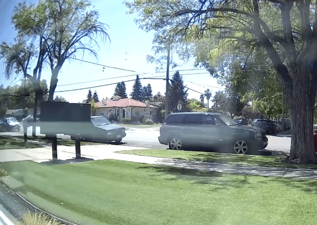 Cars parked on a street in San Jose, California. | Source: twitter.com/SJPD_PIO