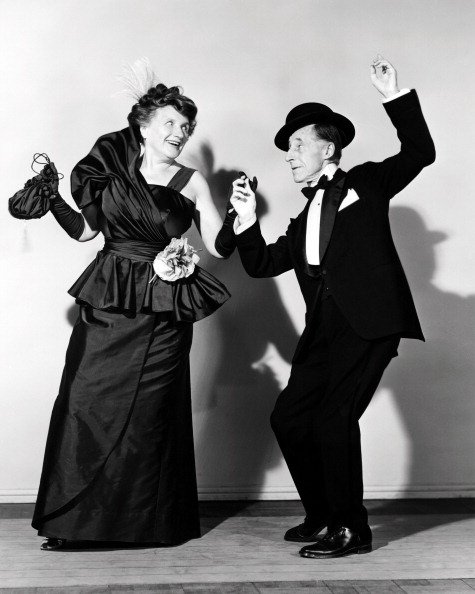 Promotional portrait of Marjorie Main and Percy Kilbride as the titular characters in "Ma and Pa Kettle on Vacation" in 1953. | Photo: Getty Images