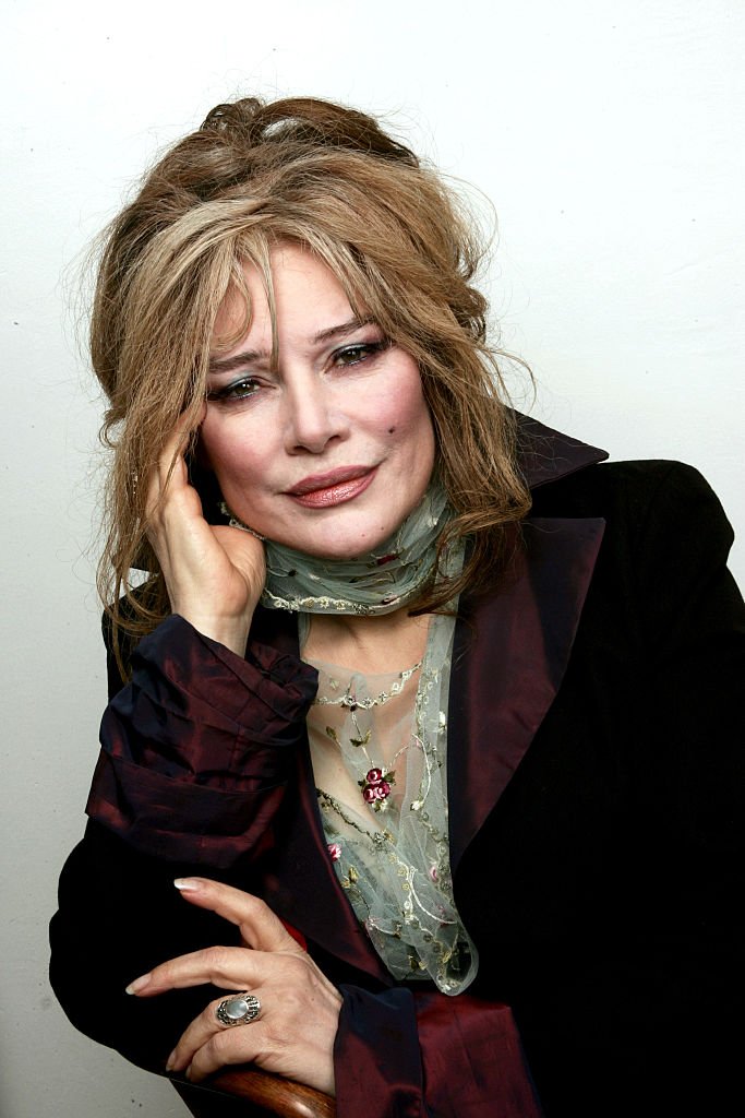 Armande Altaï assiste à l'inauguration de l'exposition "Revival of time" le 16 octobre 2008 à la maison Guerlain à Paris, France. | Photo : Getty Images Armande Altaï assiste à l'inauguration de l'exposition "Revival of time" le 16 octobre 2008 à la maison Guerlain à Paris, France. | Photo : Getty Images