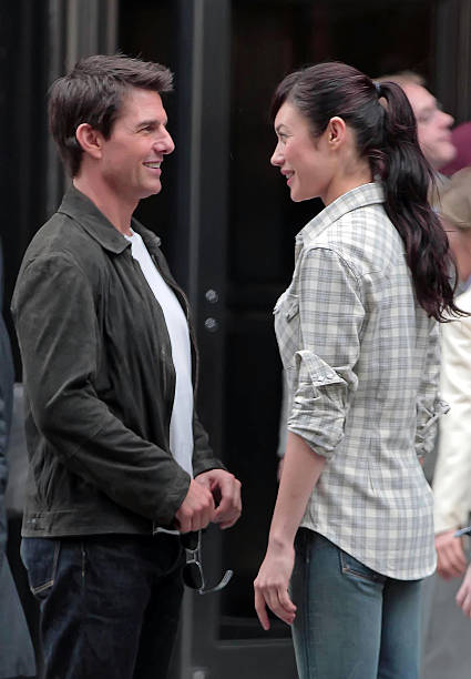 Tom Cruise und Olga Kurylenko am Filmset von "Oblivion" am 12. Juni 2012 in New York City | Quelle: Getty Images