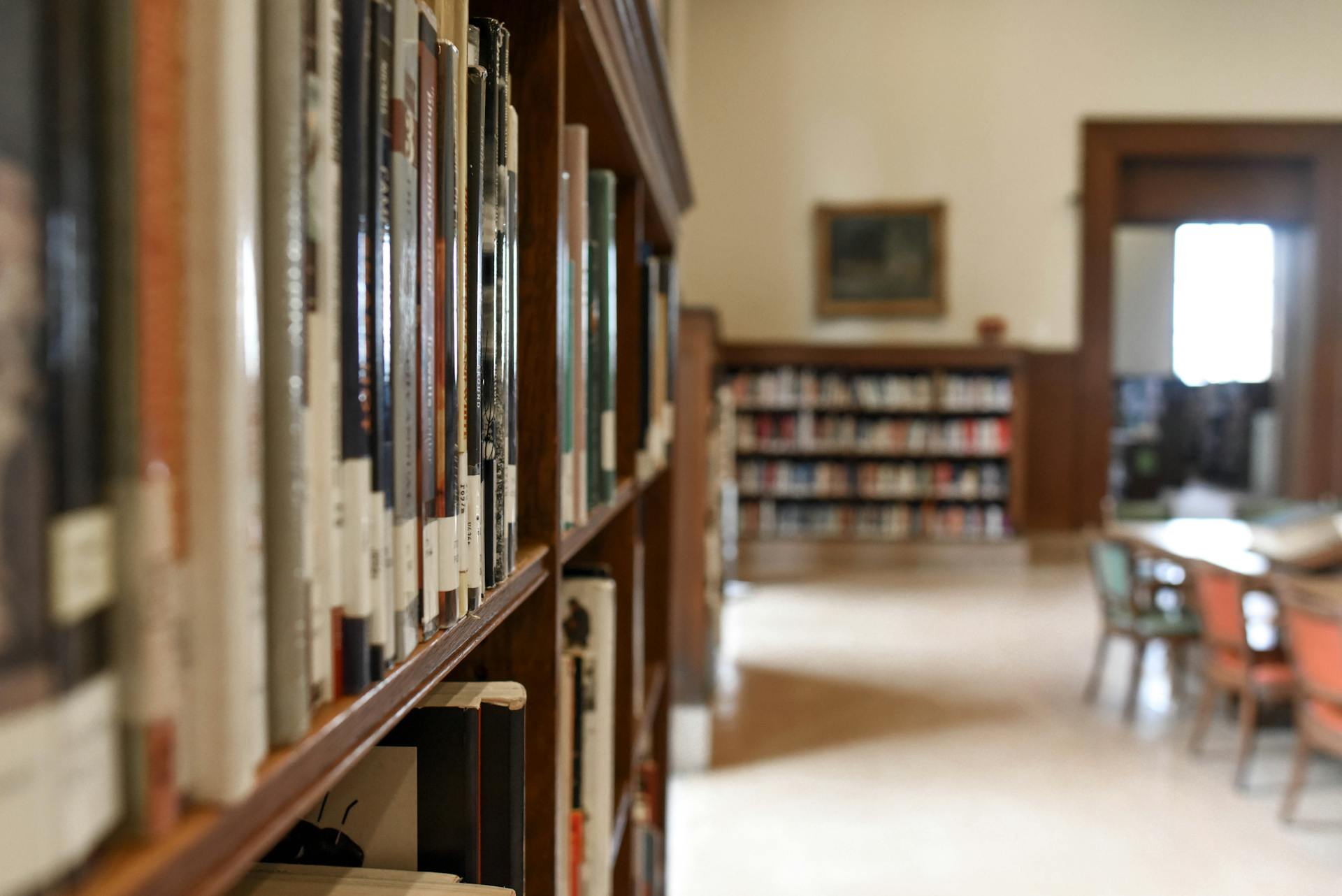 A library | Source: Pexels