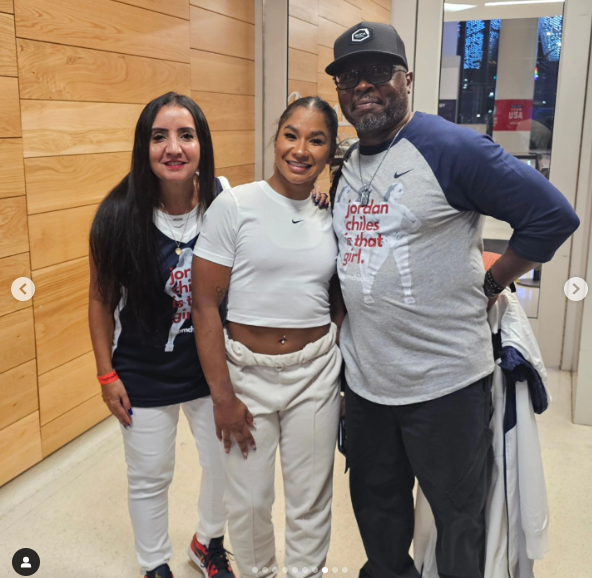 Gina, Jordan and Timothy Chiles pose together, dated July 3, 2024 | Source: Instagram/gina.chiles