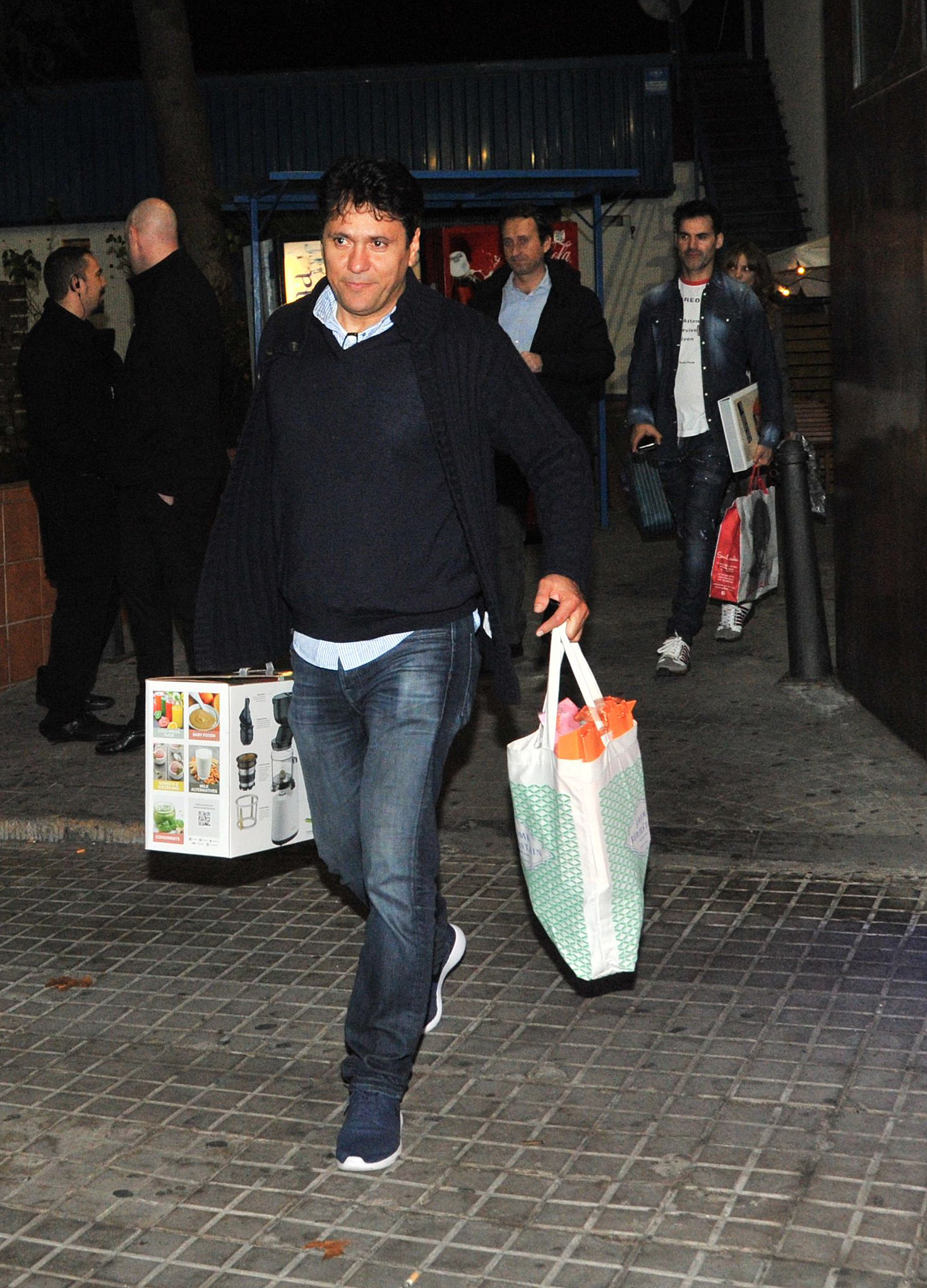 Shakira's brother Tonino Mebarak is seen bringing Shakira and Gerard Pique's birthdays' presents at Bowling center on February 2, 2016, in Barcelona, Spain. | Source: Getty Images