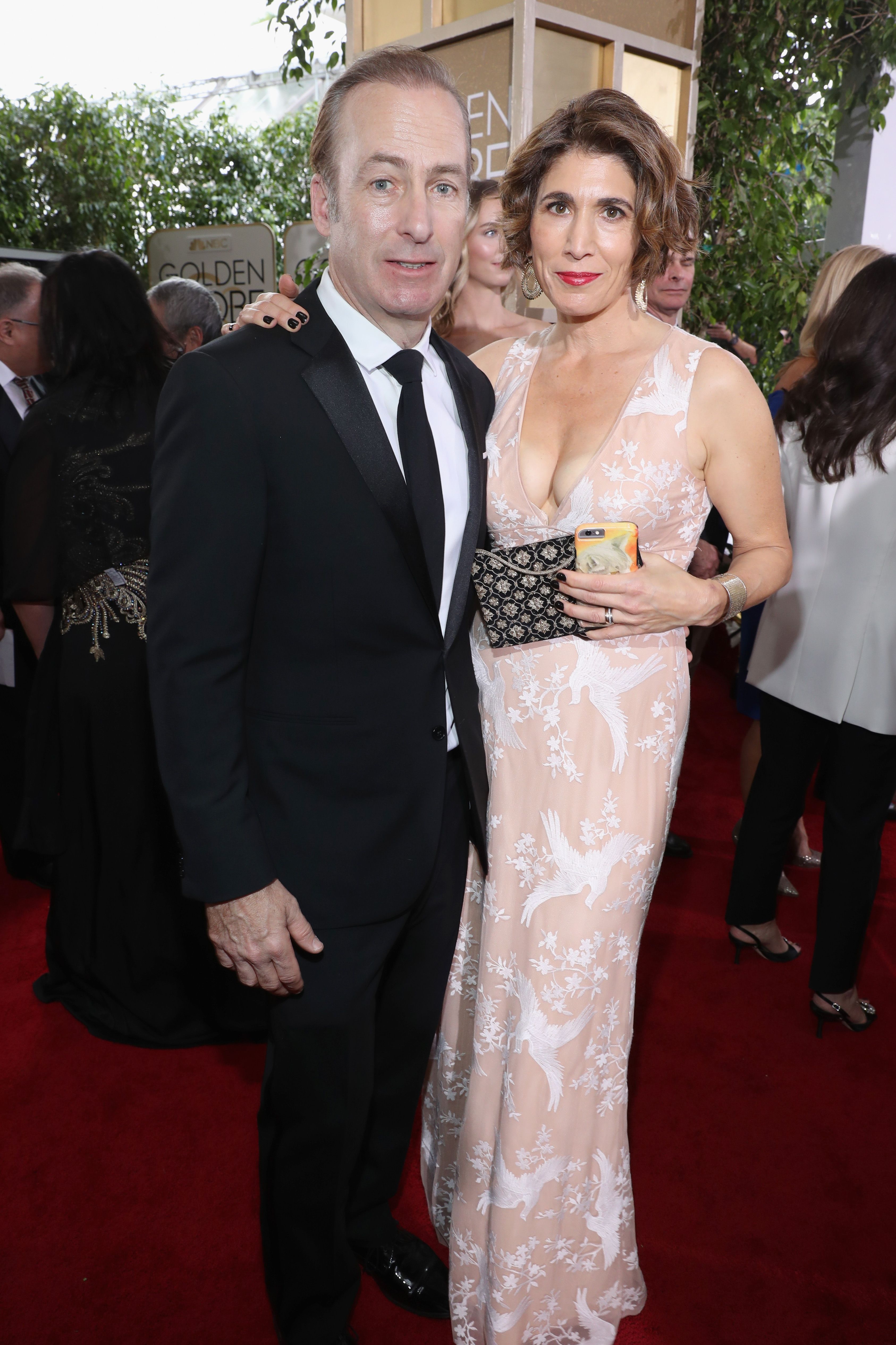 Bob Odenkirk and Naomi Yomtov during the 74th annual Golden Globe Awards at The Beverly Hilton Hotel on January 8, 2017, in Beverly Hills, California. | Source: Getty Images