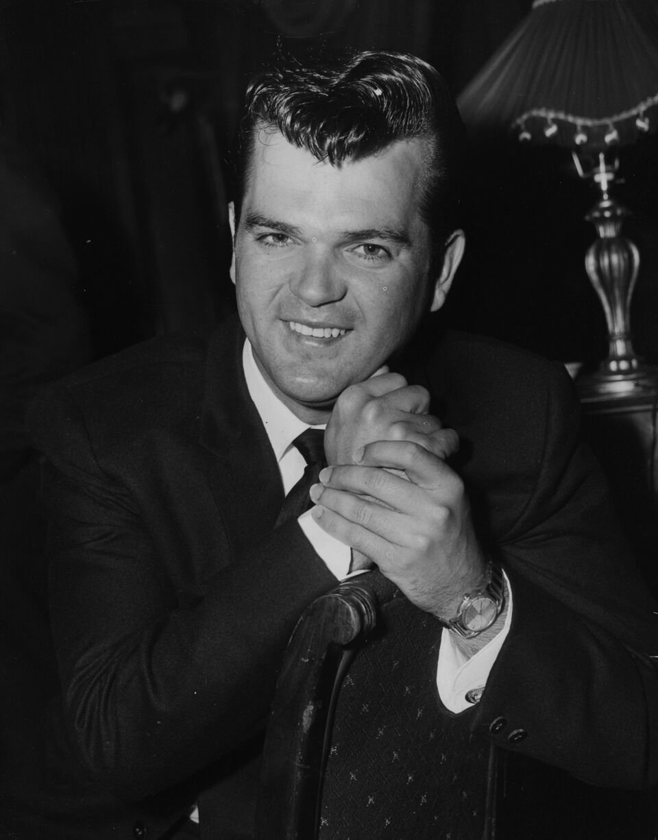 Conway Twitty at the press reception for his new record. | Source Getty Images