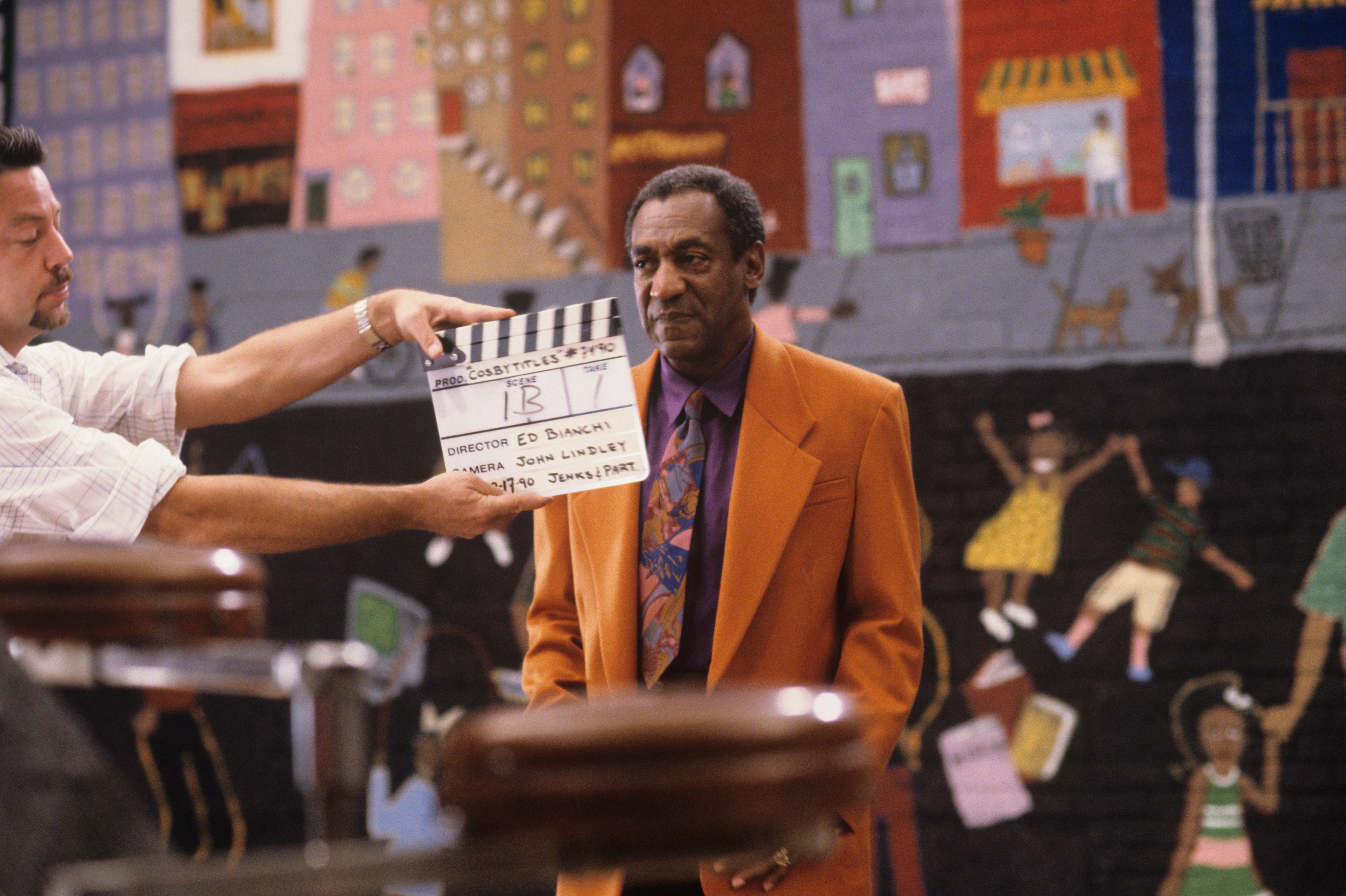 Bill Cosby prepares to film the new opening sequence for "The Cosby Show's" seventh season at Kaufman-Astoria Studios in New York in August 1990 | Photo: Getty Images