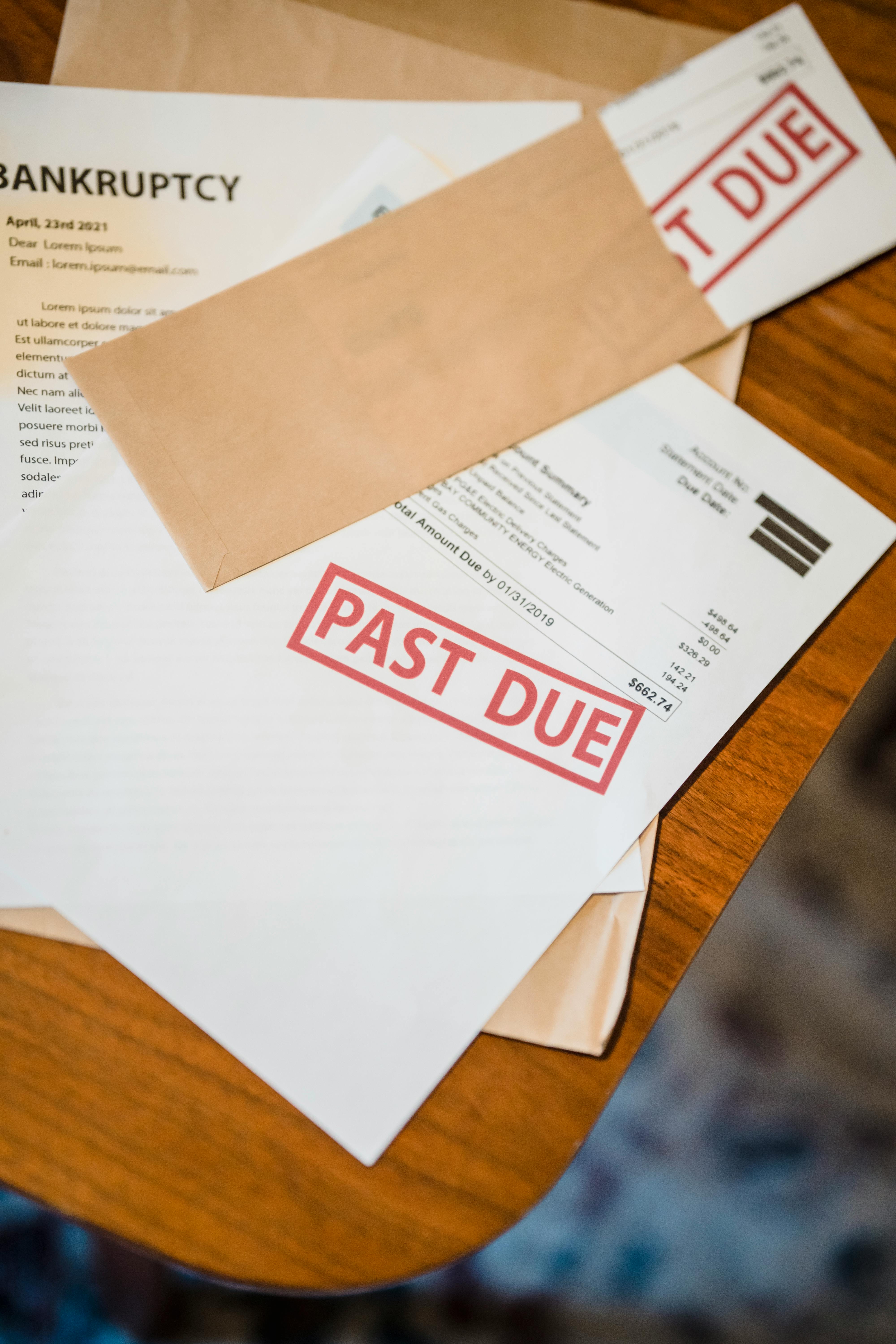 Letters of bills owed | Source: Pexels