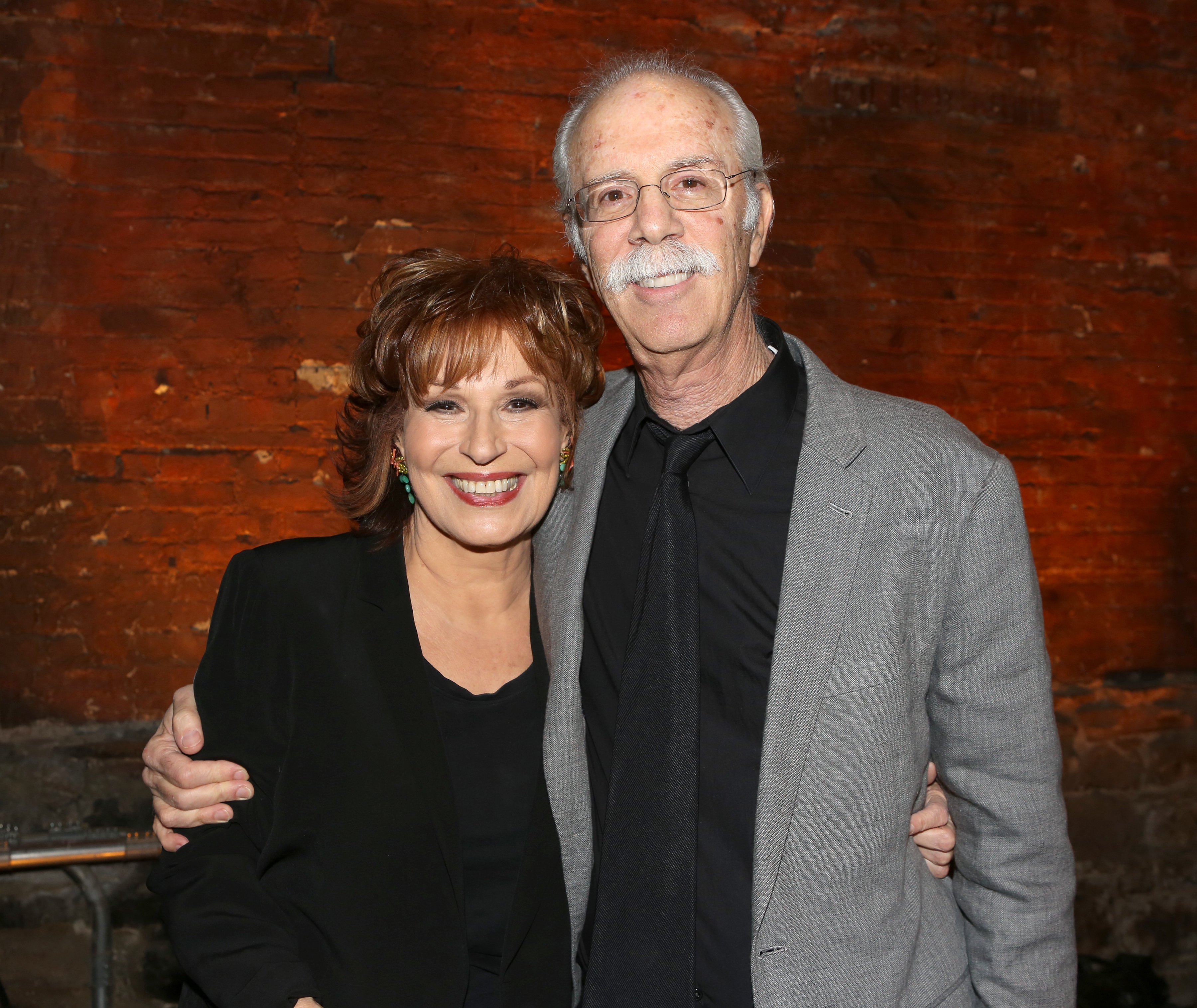 Joy Behar and her husband, Steve Janowitz at the opening of Behar's "Me, My Mouth and I" in New York City, November 23, 2014. | Photo: Getty Images. 
