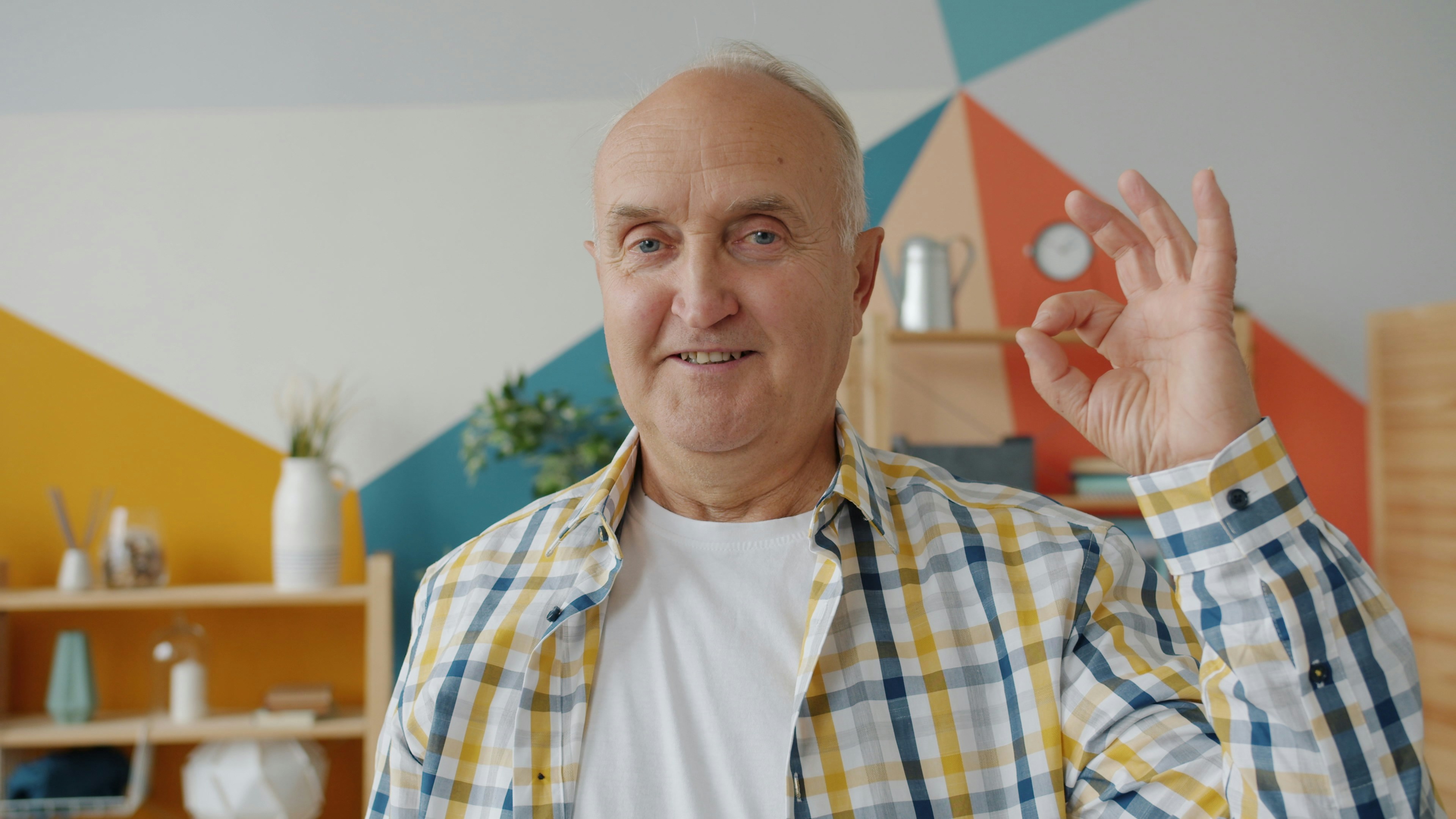 A man smiling | Source: Unsplash