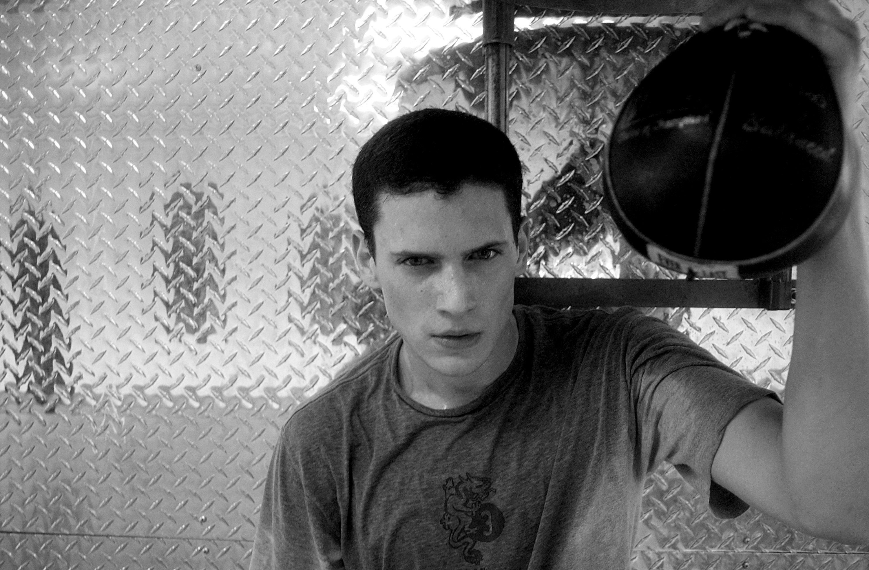 The actor pictured at the boxing gym on March 3, 2002, in Hollywood, California. | Source: Getty Images