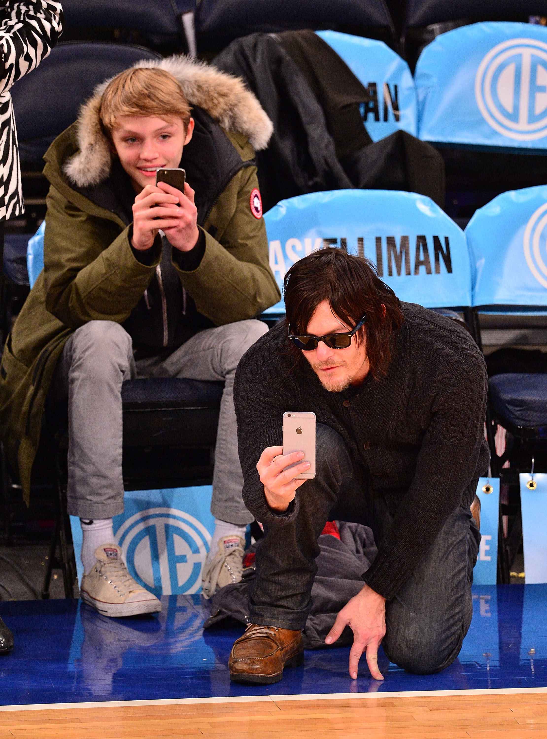 Mingus and Norman Reedus attend Brooklyn Nets vs New York Knicks at Madison Square Garden on December 2, 2014 | Source: Getty Images