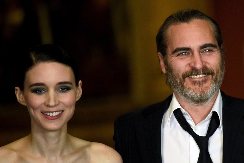 Rooney Mara and Joaquin Phoenix on February 26, 2018 in London, England | Photo: Getty Images