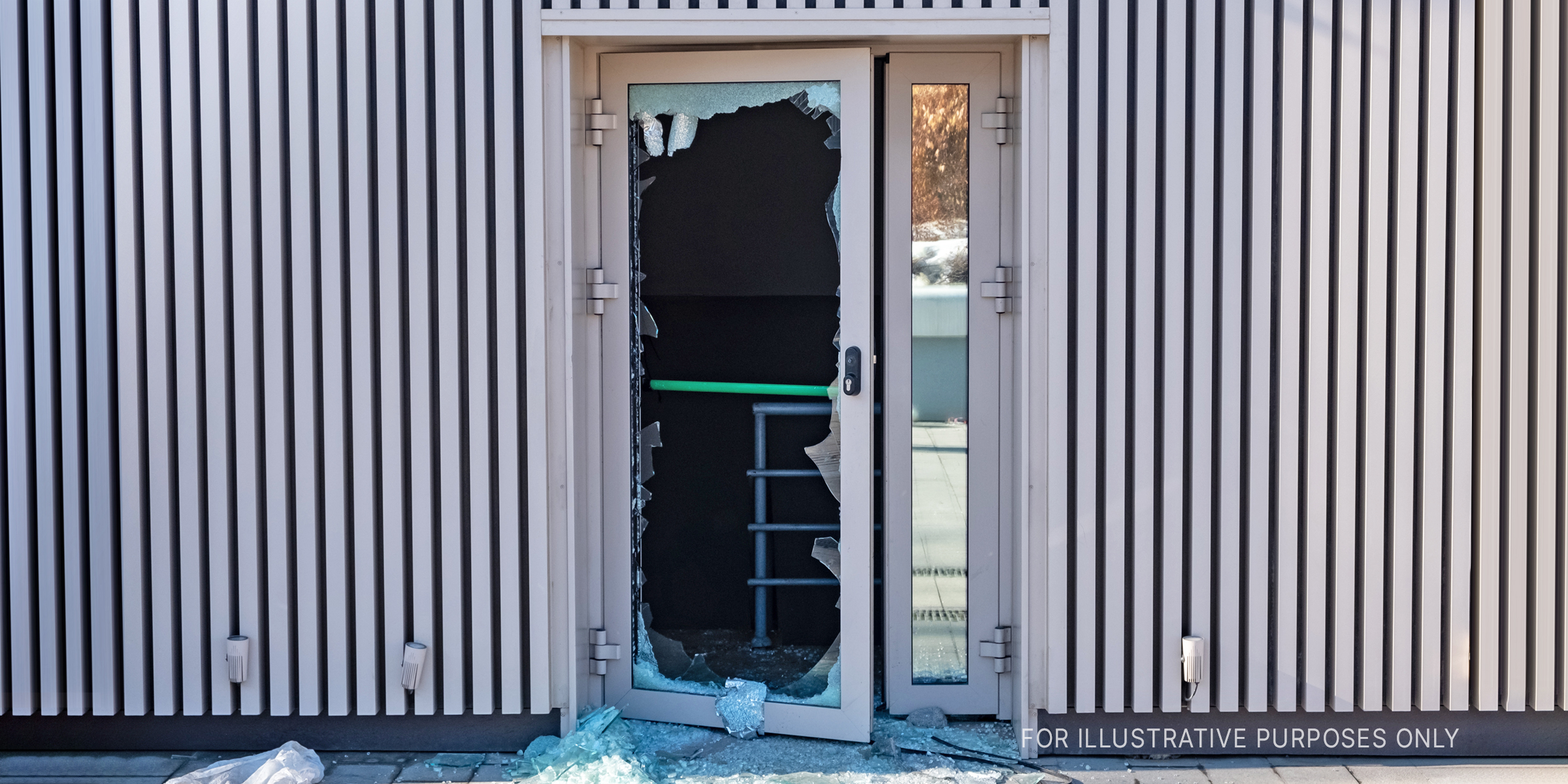 A broken door | Source: Shutterstock