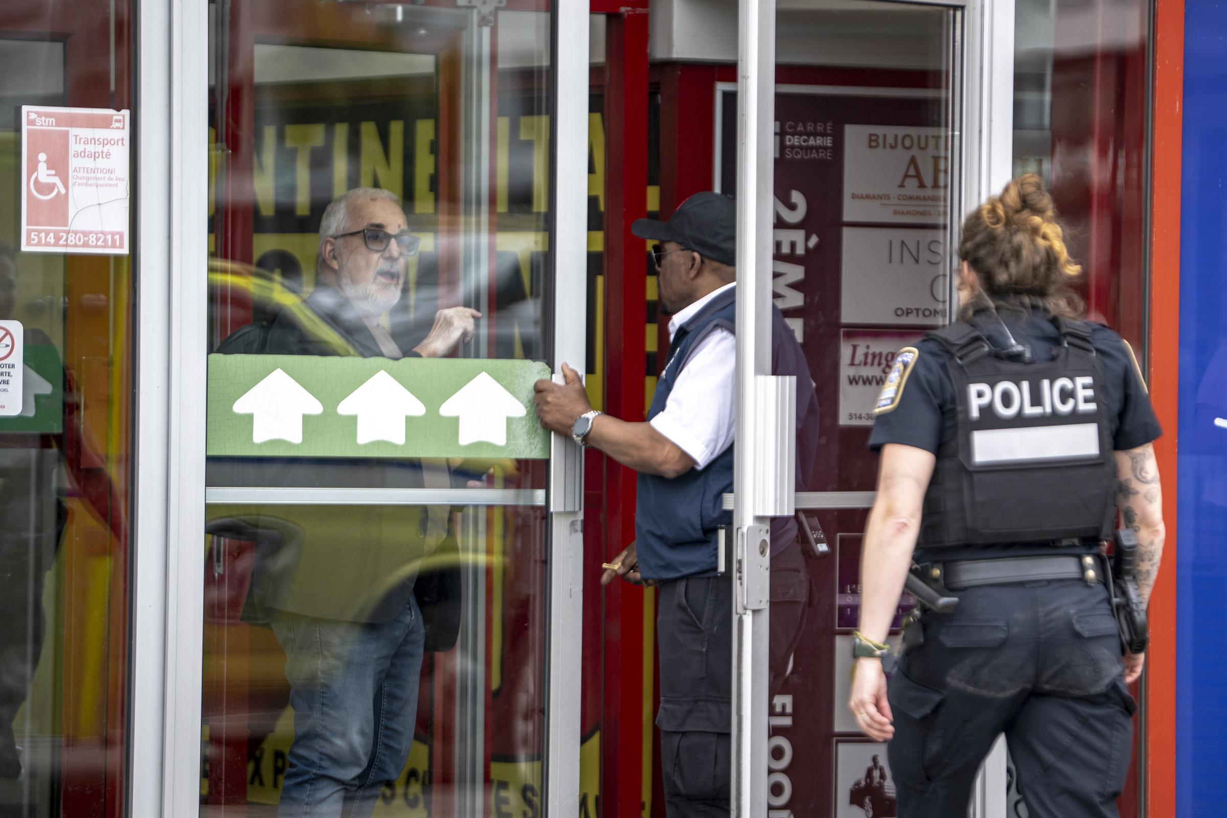 Shoppers and workers near the scene were forced to shelter in place or evacuate as the violence unfolded. Witnesses said the situation developed rapidly, with multiple gunshots heard before large numbers of officers arrived. | Source: Getty Images