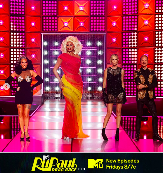 Michelle Visage, RuPaul Charles, Charlize Theron, and Carson Kressley on the main stage of "RuPaul's Drag Race" posted on January 6, 2023 | Source: Instagram/charlizeafrica