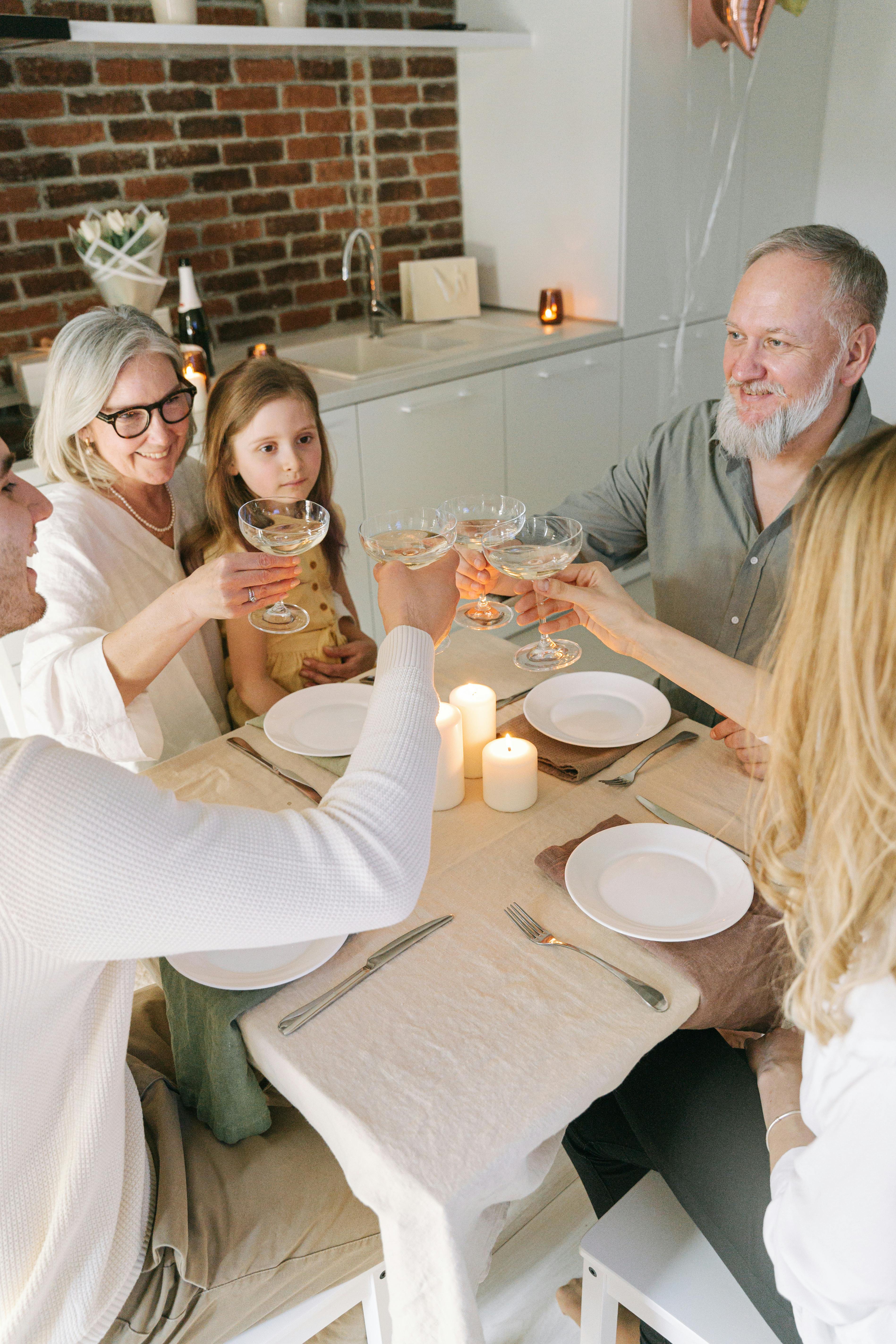 A happy family | Source: Pexels