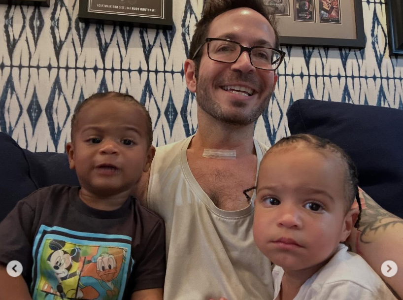 Brandon Frankel and his children, from a post dated February 20, 2026 | Source: Instagram/brandontour