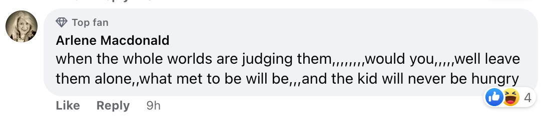 The comment from a Facebook user in support of the couple's decision to live the life they want to live without being judged posted on May 21, 2023 | Source: Facebook.com/@DailyMail