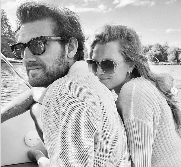 Model Toni Garrn und Ehemann, Schauspieler Alex Pettyfer in Potsdam, wenige Tage vor der Geburt des gemeinsamen Kindes. | Quelle: instagram.com/tonigarrn