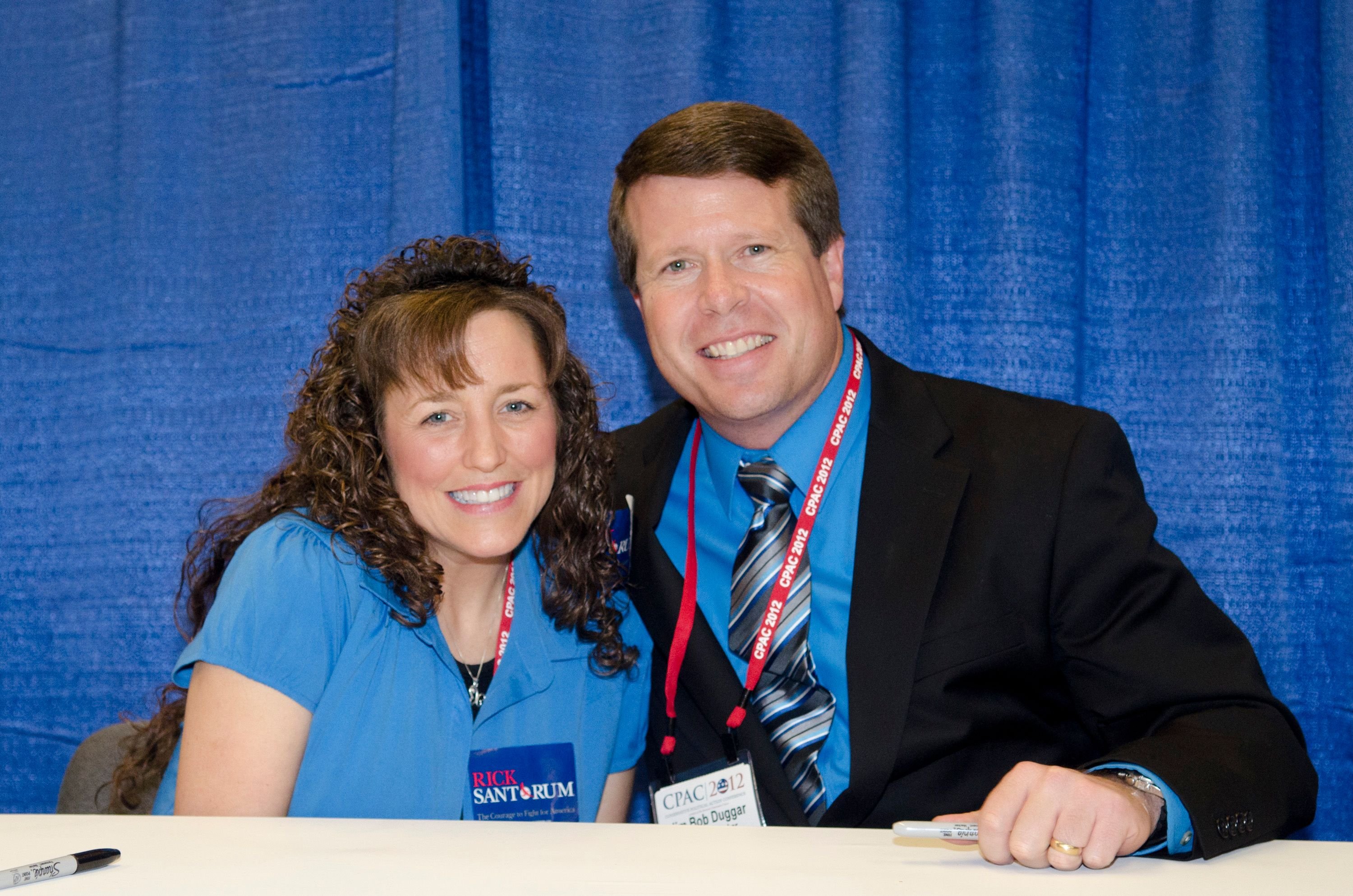 Michelle Duggar and Jim Bob Duggar promote their book "A Love That Multiplies" during the Conservative Political Action Conference (CPAC) at the Marriott Wardman Park on February 10, 2012 | Photo: Getty Images