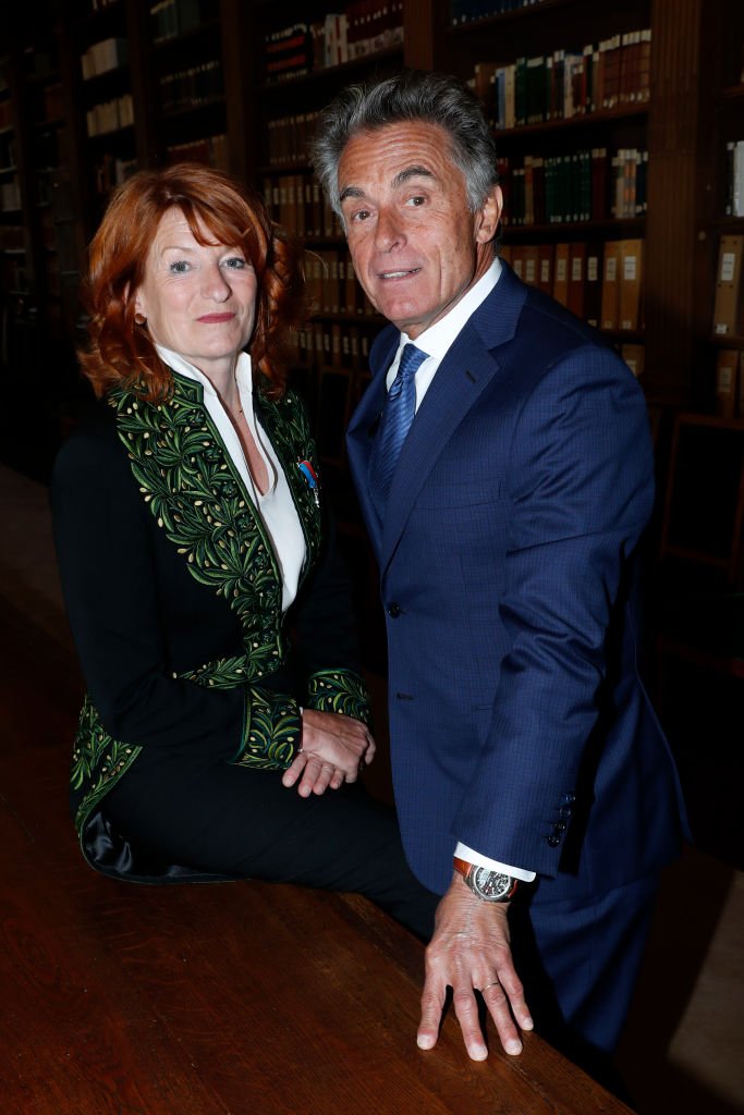 Gérard Holtz et son épouse Muriel Mayette-Holtz. | Photo : Getty Images Gérard Holtz et son épouse Muriel Mayette-Holtz. | Photo : Getty Images